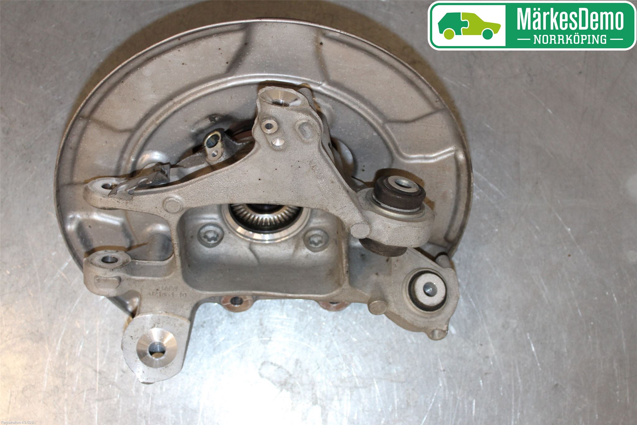 BMW 5 G30/G31/F90 17-23 Spindel Hb