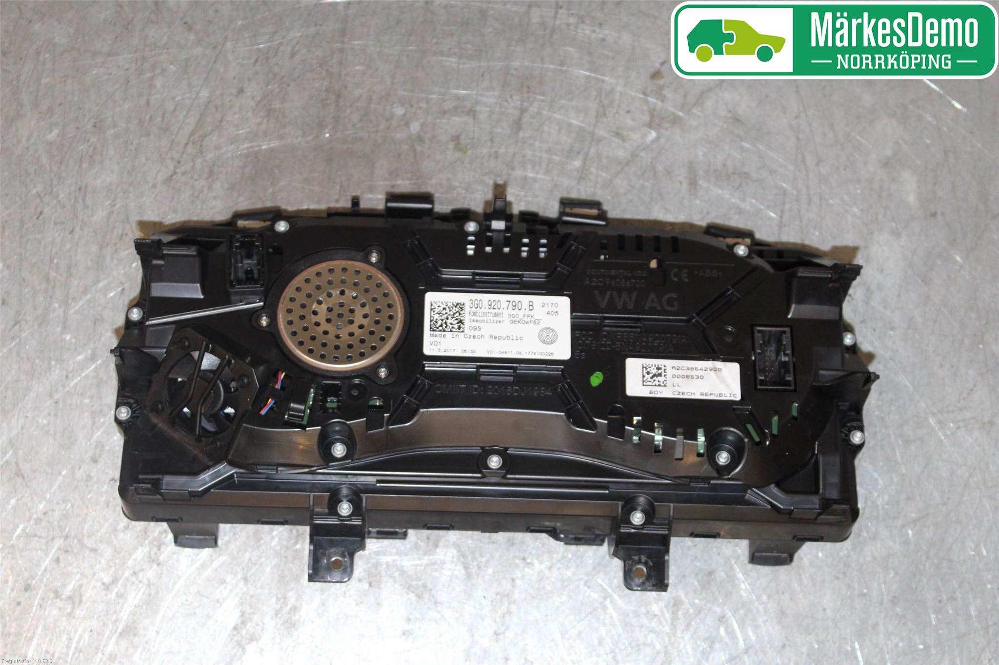 Volkswagen VW PASSAT 15-19 Instr Kombinert