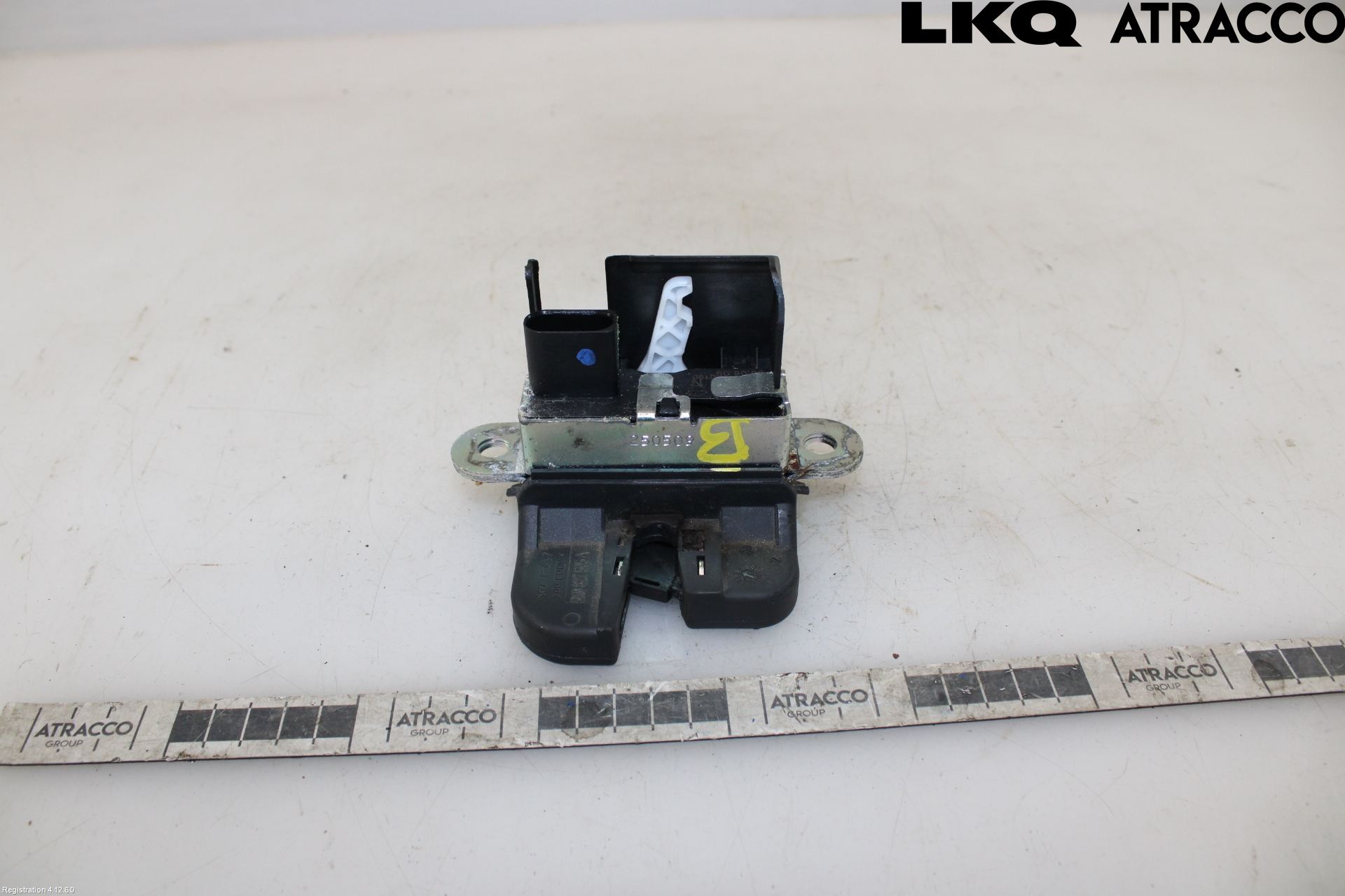 Volkswagen VW GOLF VI 09-13 Bakluke-Lokk Låsekasse