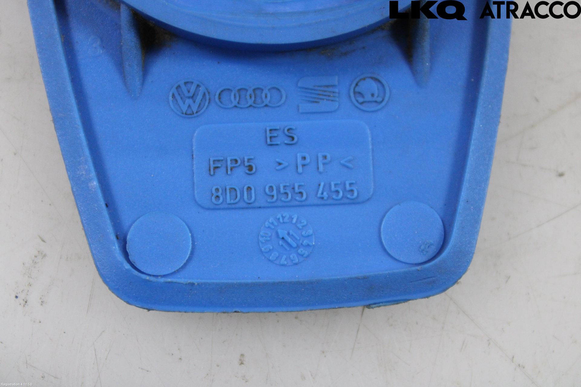 Volkswagen VW PASSAT 11-14 Spylertank Lokk