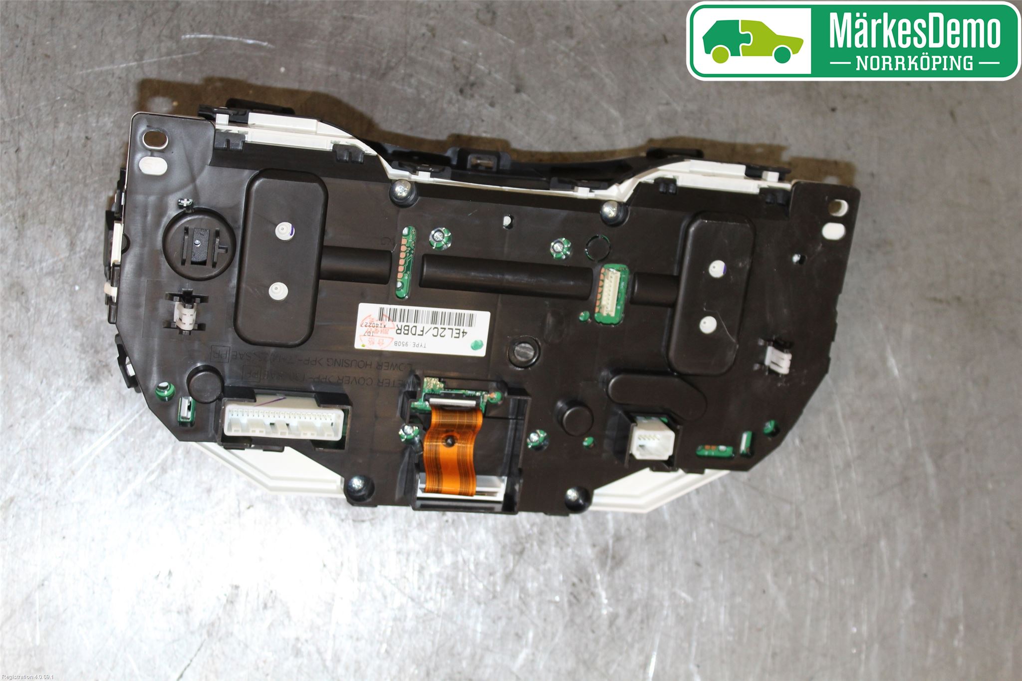 Nissan QASHQAI 14-17 Instr Kombinert