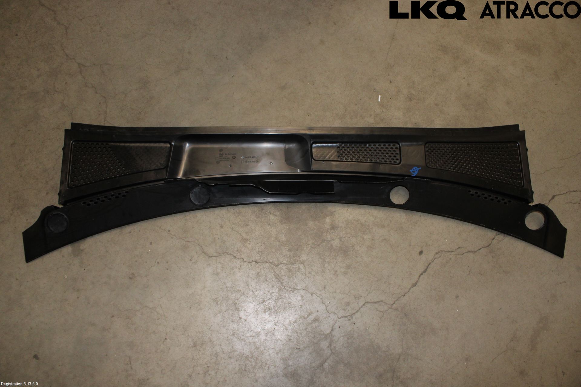 Volkswagen VW ID.7/TOURER 24- Visker Deksel-Grill-Under Frr