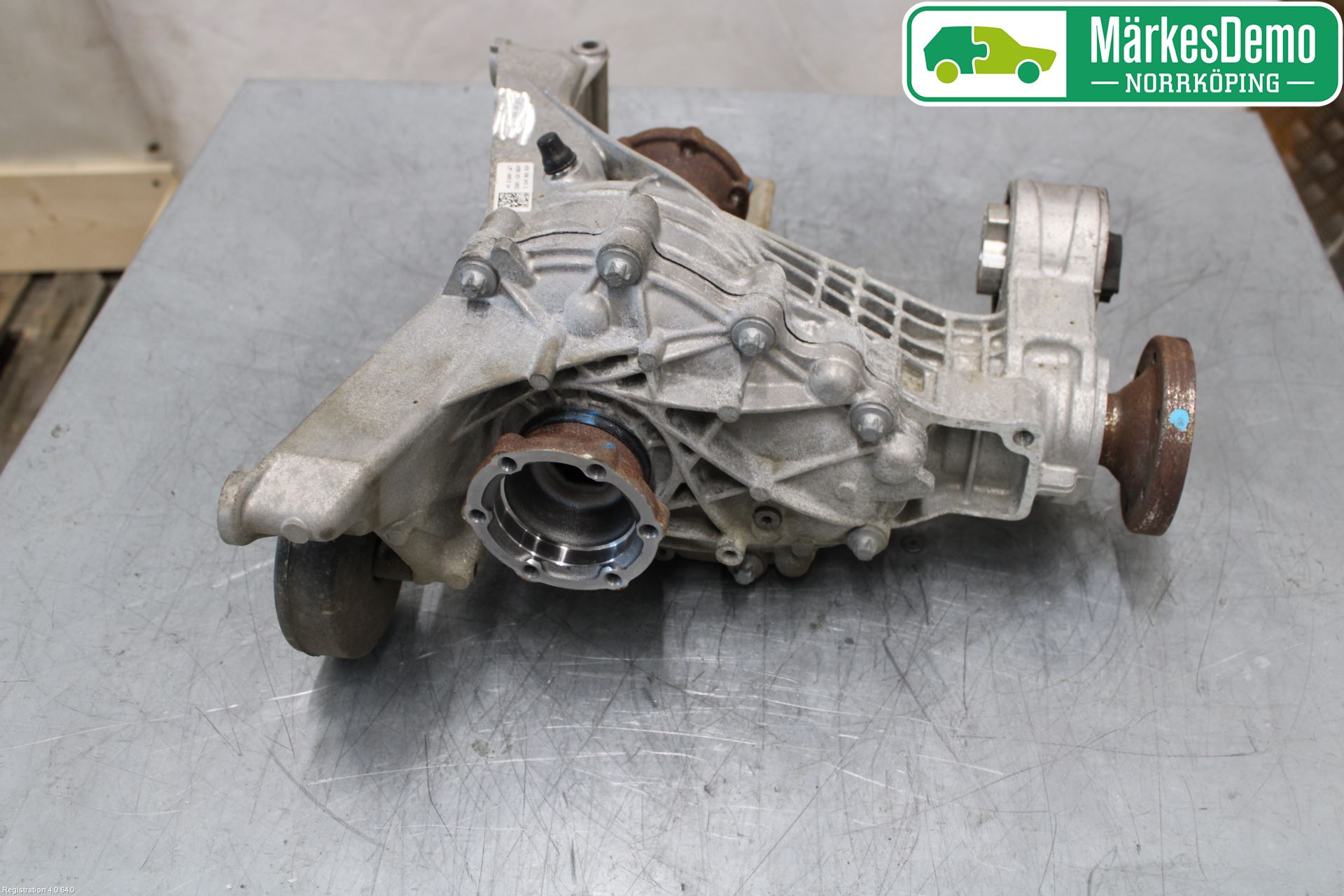 Audi A4/S4 B9 20- Bakaksel Kardang Bak -Diff