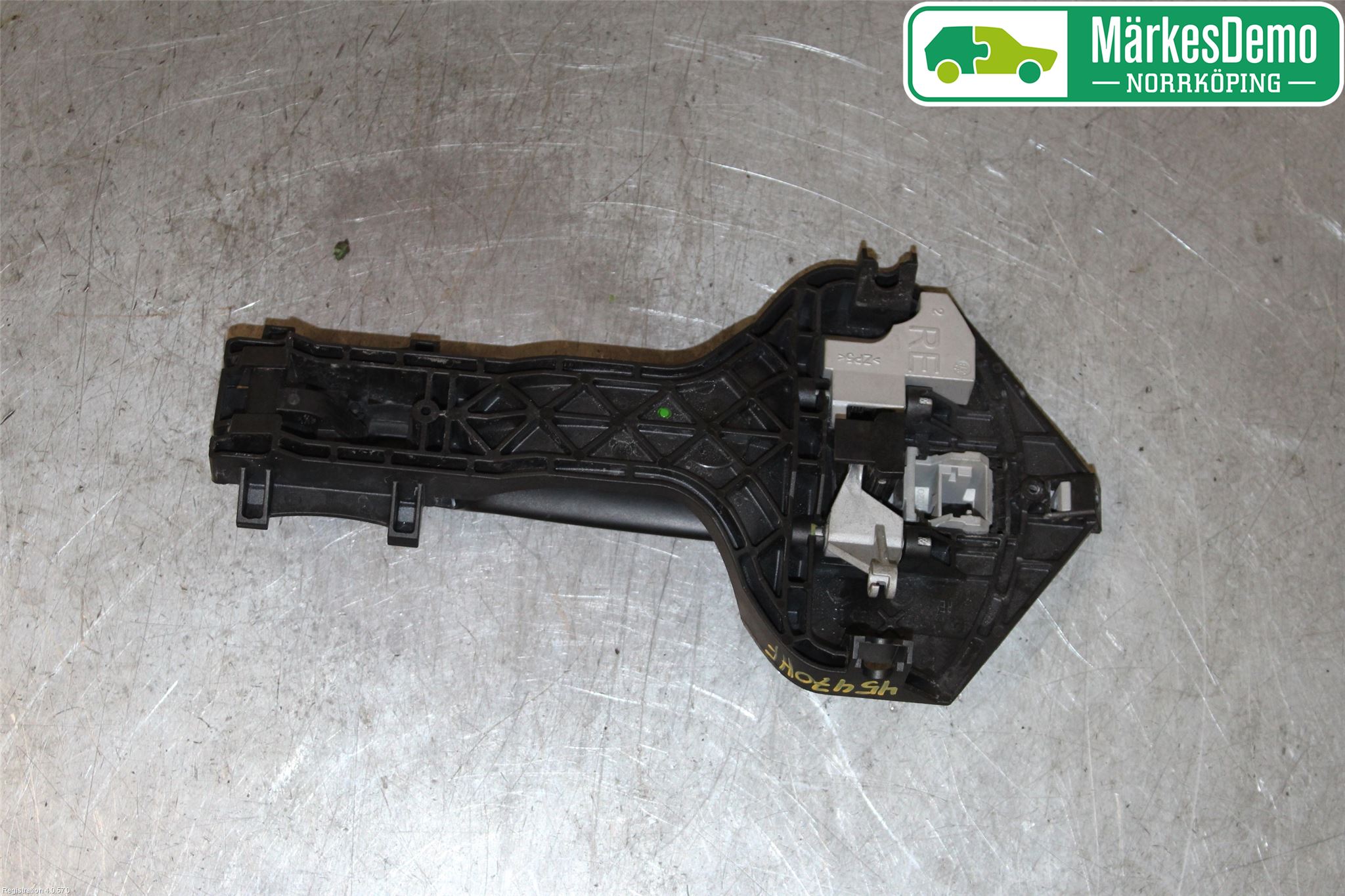 Volkswagen VW CRAFTER 06-16 Dørhandtak Ytre Høyre