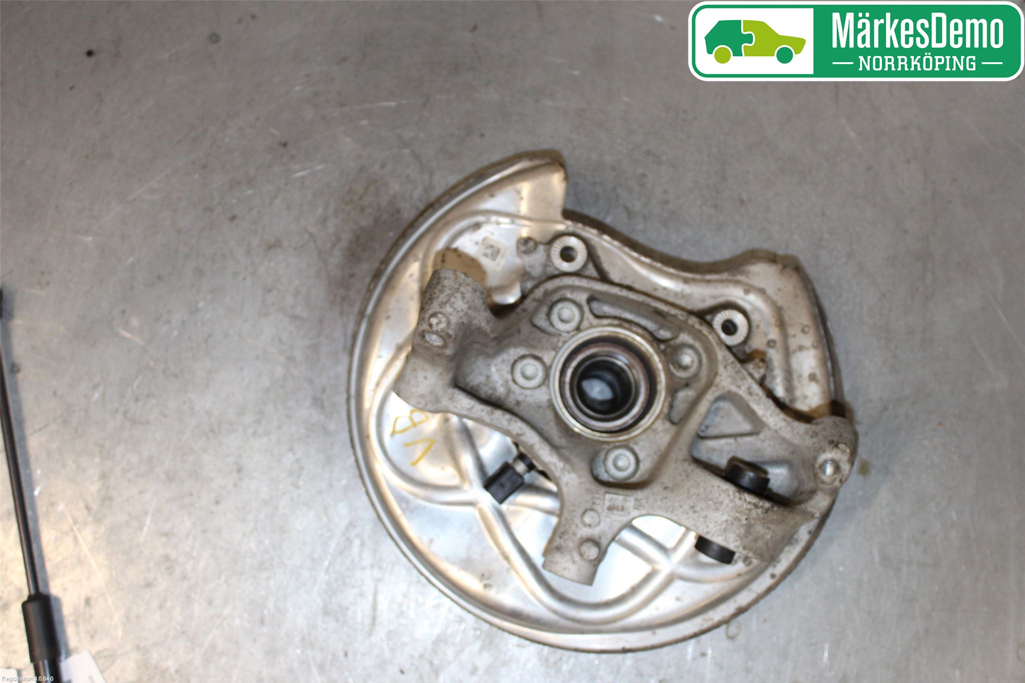 Audi A4/S4 B9 16-19 Spindel Vb