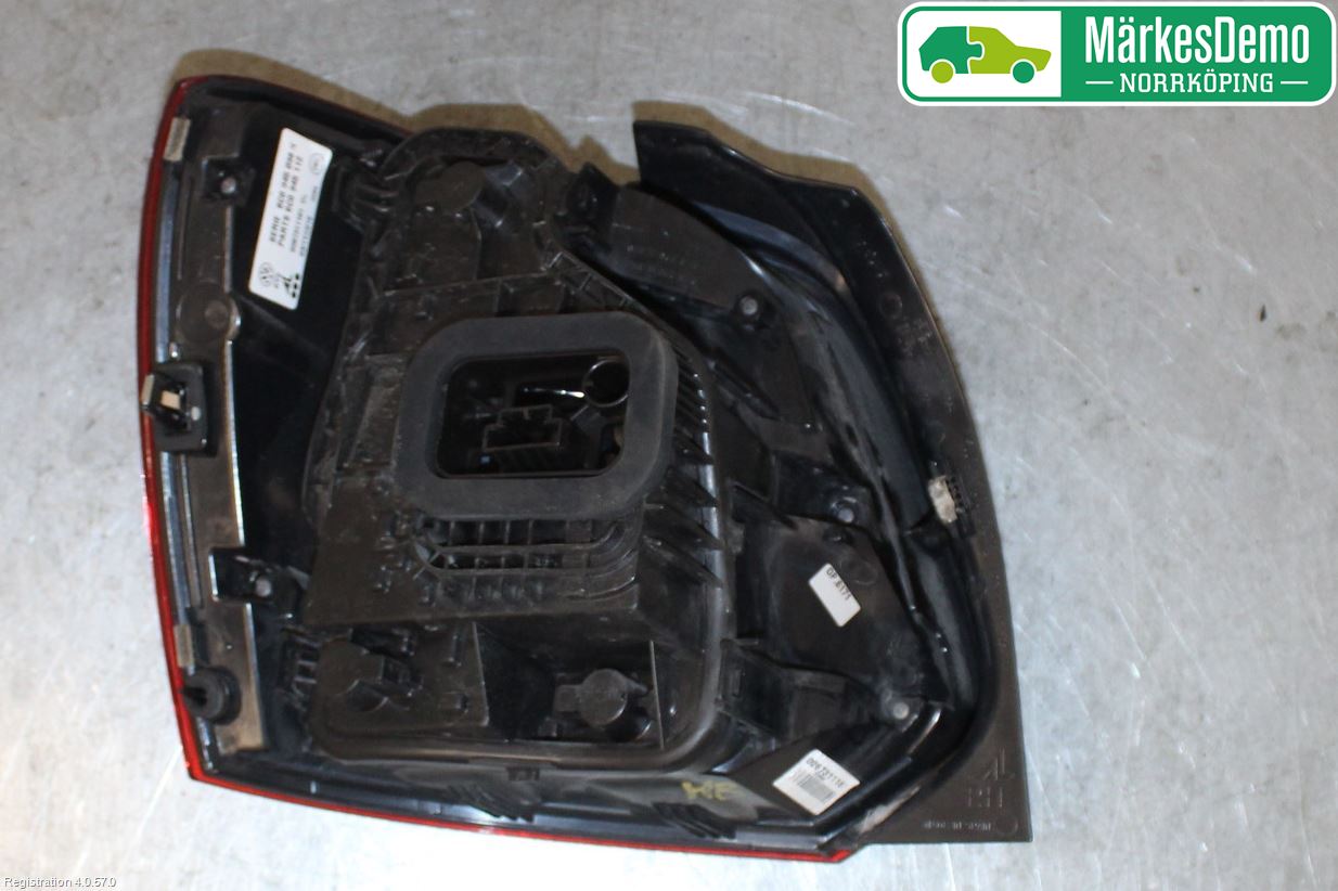 Volkswagen VW POLO 10-17 Baklykt Høyre