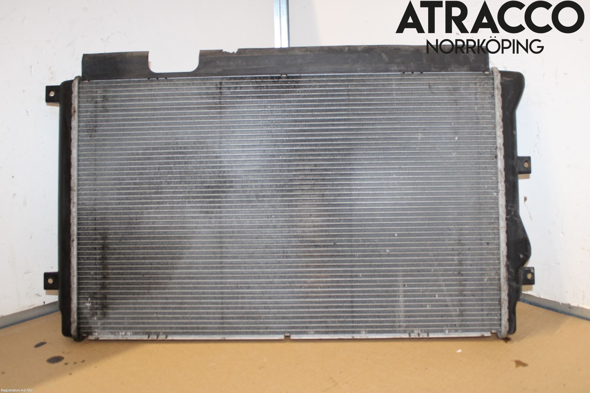 Volkswagen VW GOLF VI 09-13 Radiator Automat