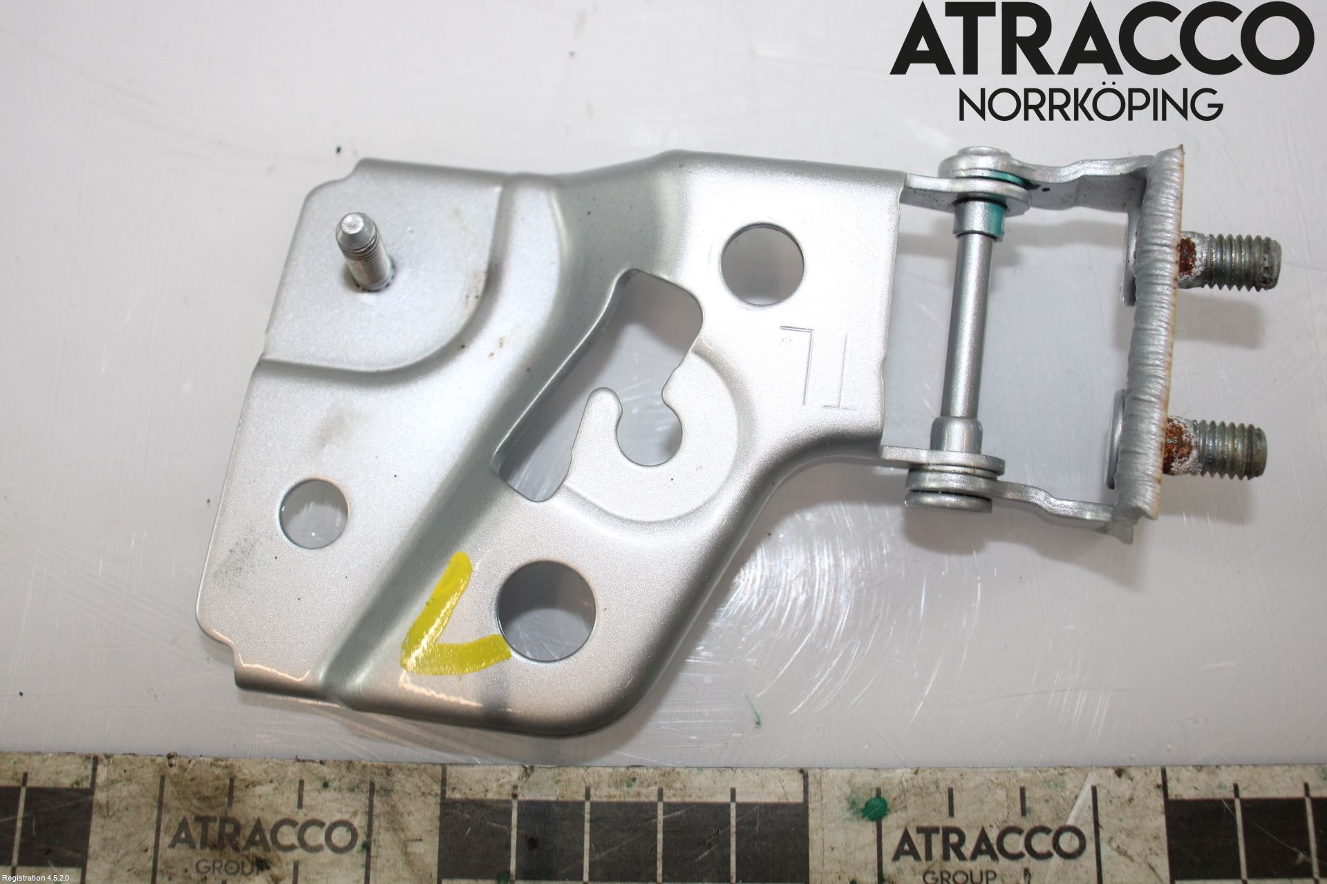Toyota AYGO 15-21 Bakluke Hengsel Venstre