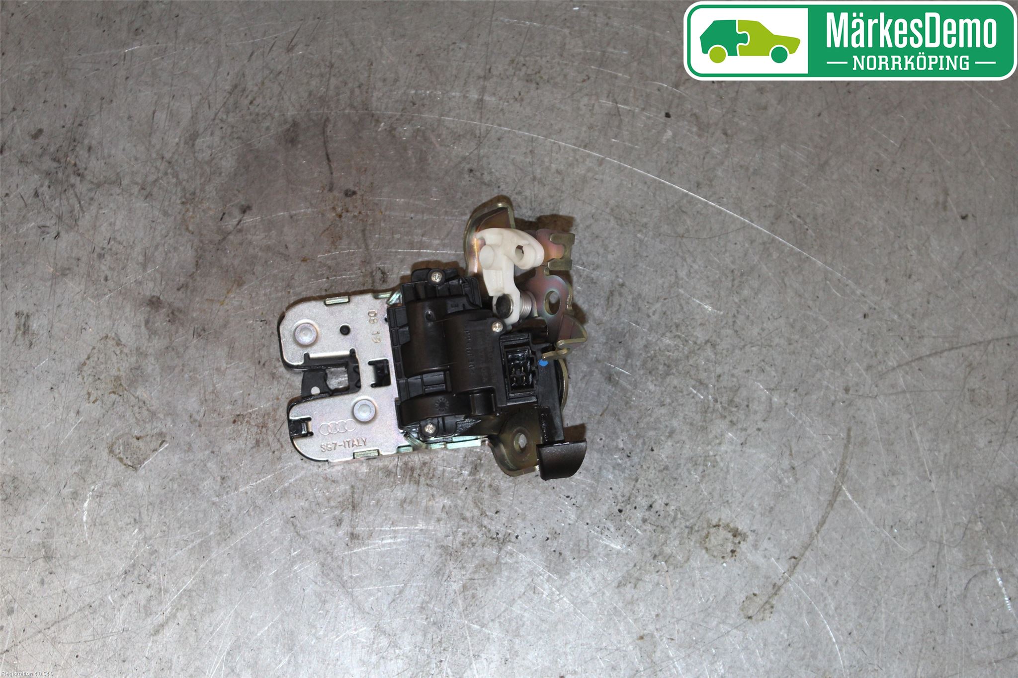 Audi A3/S3 8V 13-20 Bakluke-Lokk Låsekasse