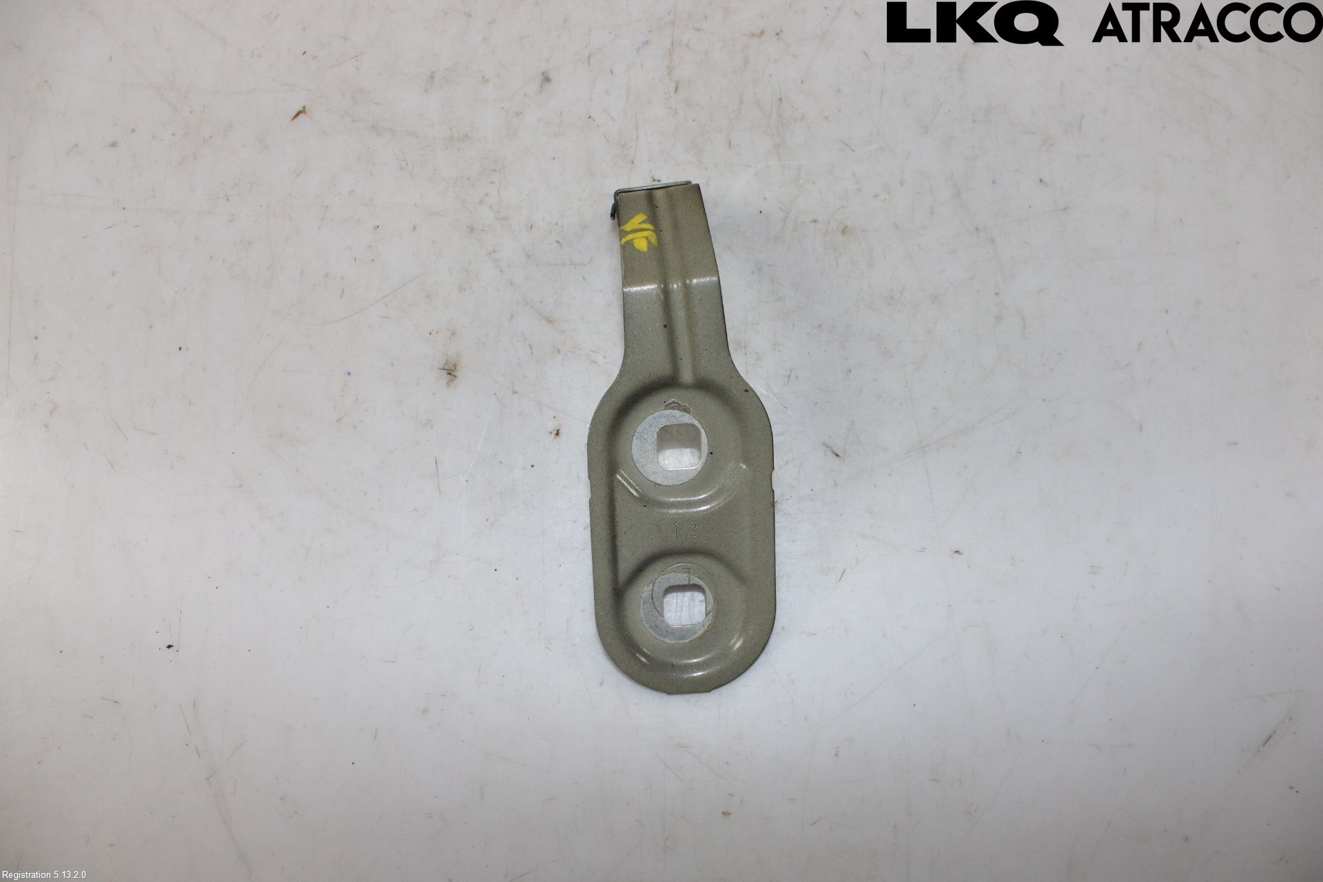 BMW 5 F10/F11/F18 09-17 Frontskjermfeste Venstre