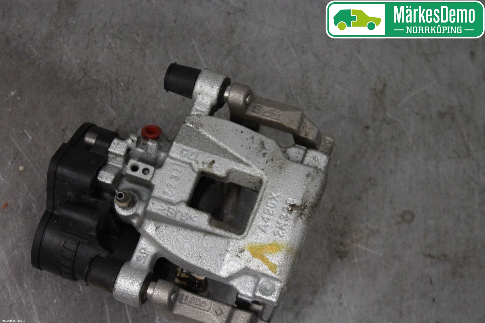 Jaguar XE (X760) 15-24 Bremsecaliper Bak Venstre