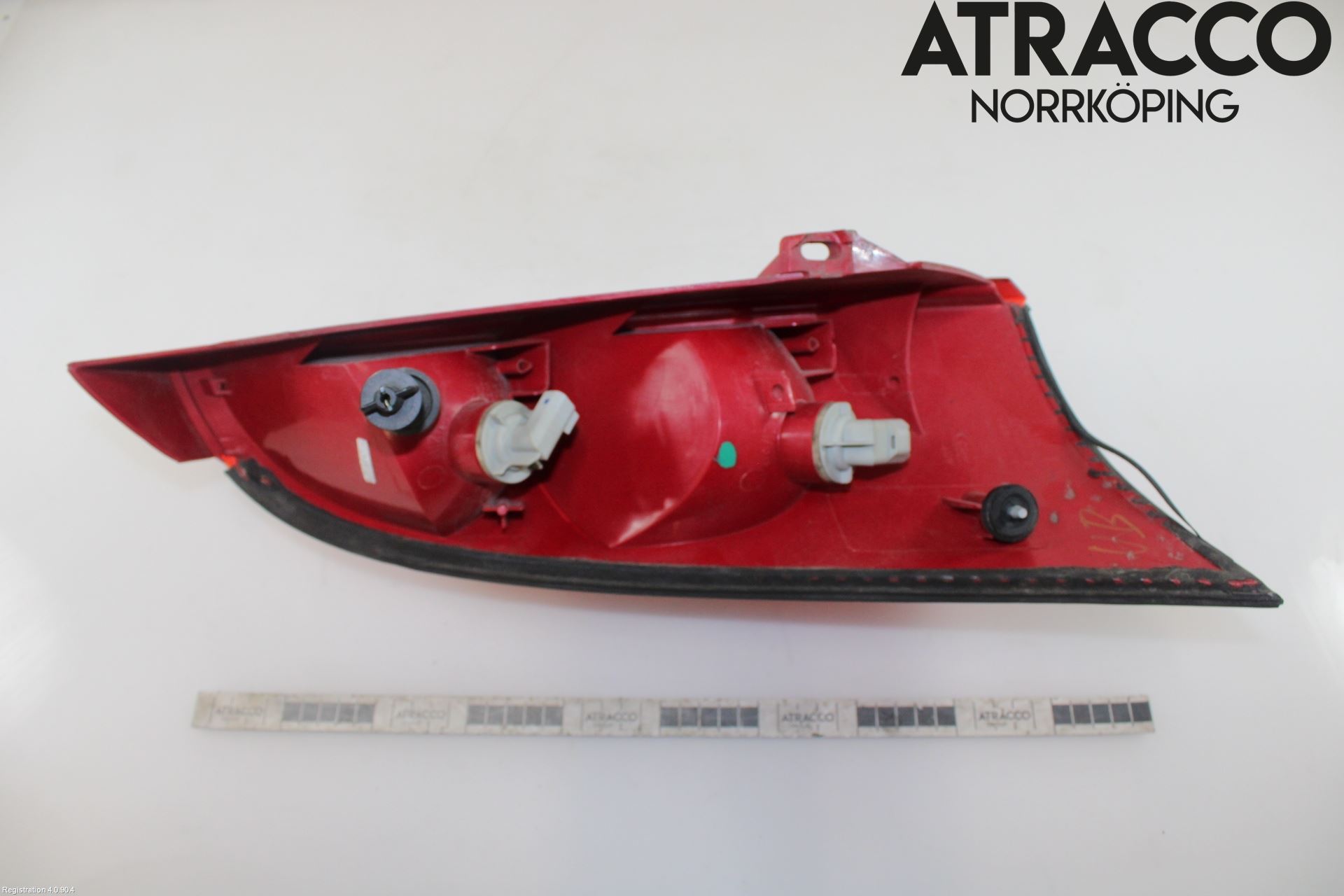 Ford FOCUS     99-04 Baklykt Venstre