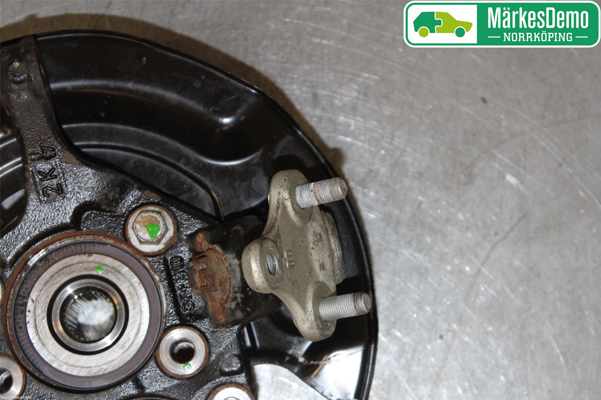 Toyota AURIS 13-19 Spindel Hf