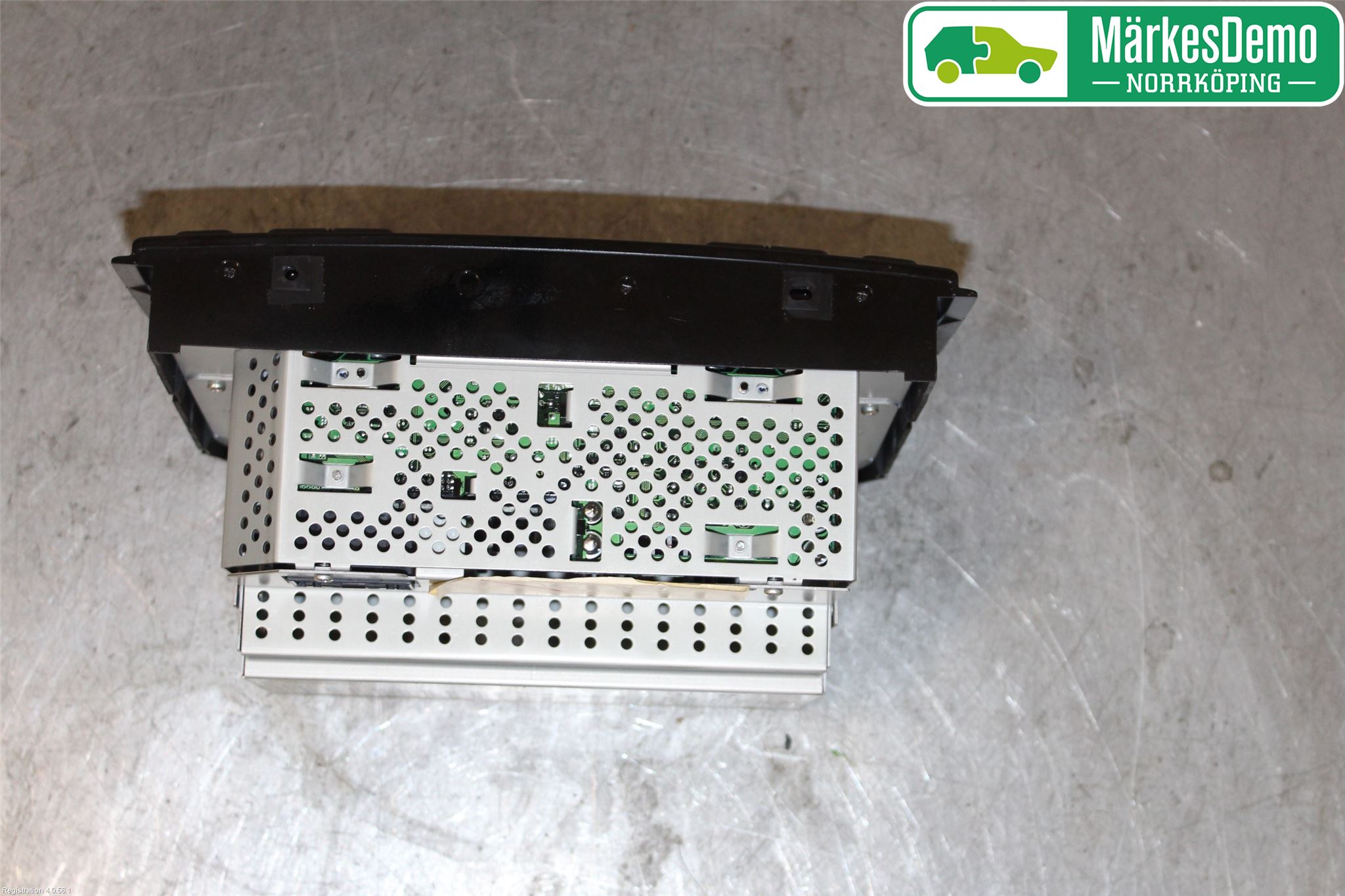 Jaguar XJ X350        03-09 Stereo Radio Med Cd