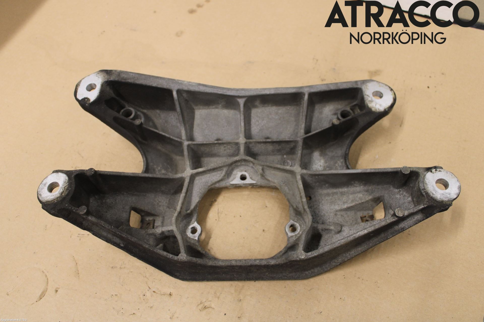 Audi A5 07-16 Gearkasse Bjelke - Travers