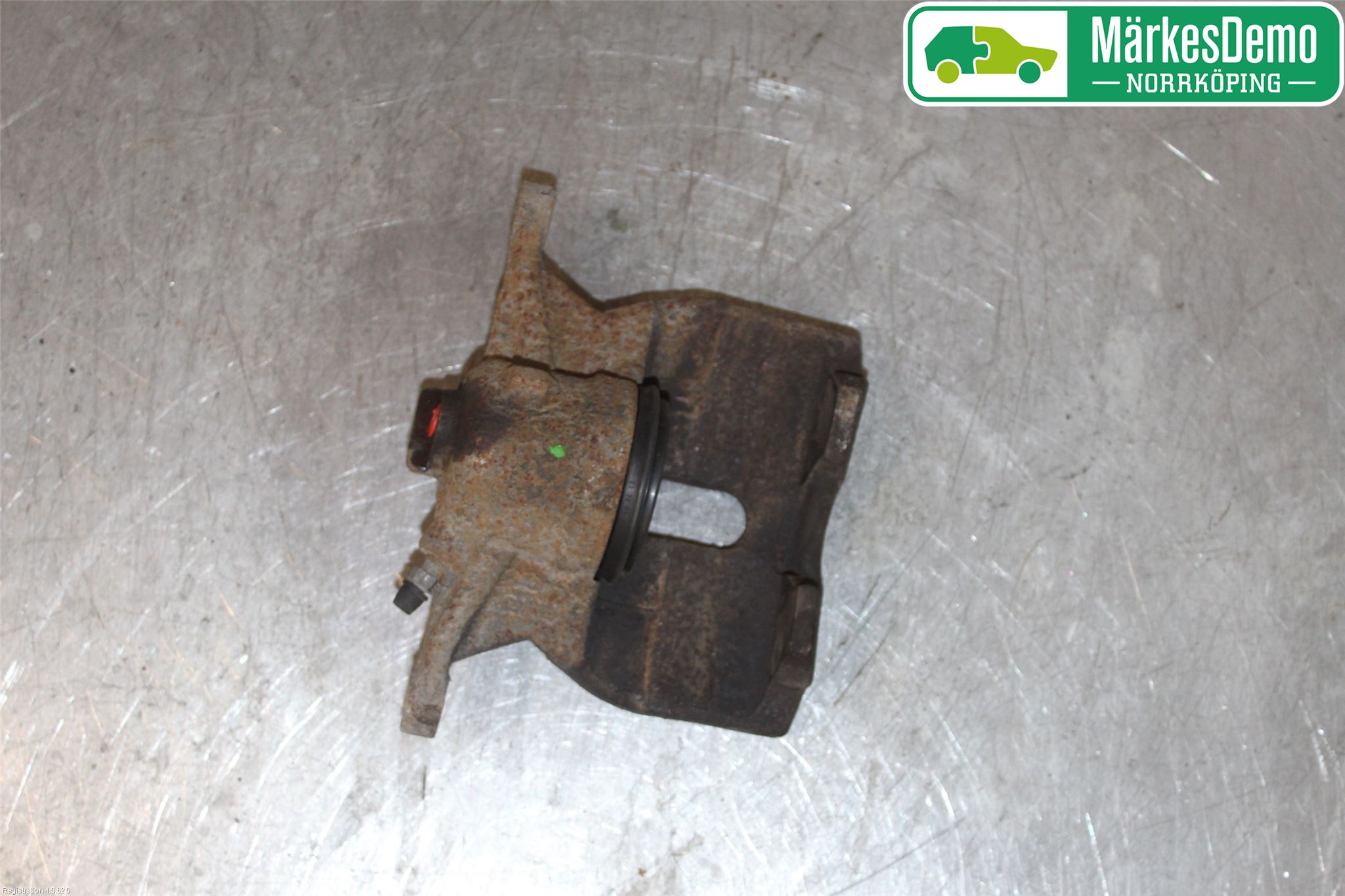 Volkswagen VW PASSAT 15-19 Bremsecaliper Foran Venstre