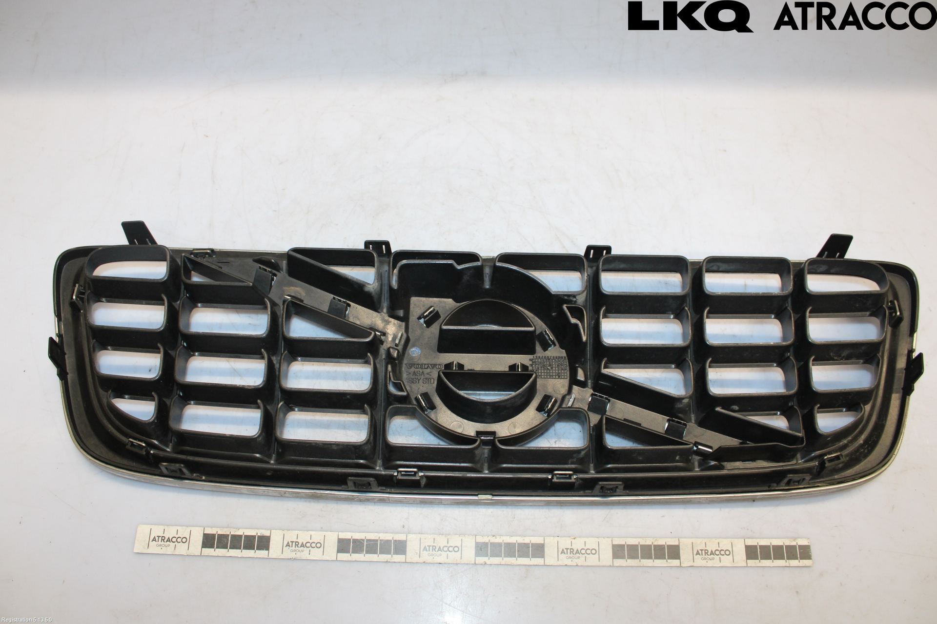 Volvo V70 08-13 Grill Komplett