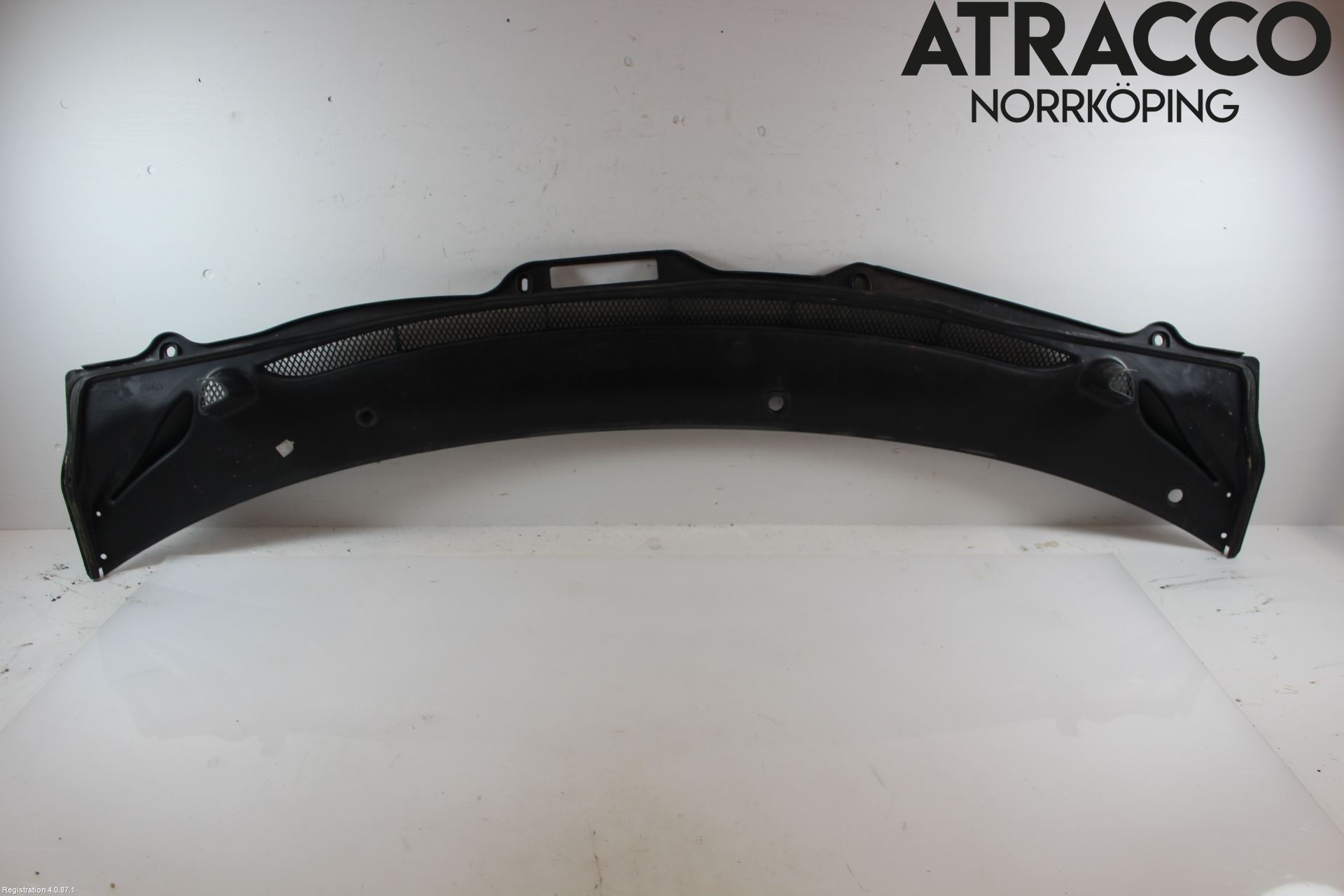 Volvo V70 05-08 Visker Deksel-Grill-Under Frr
