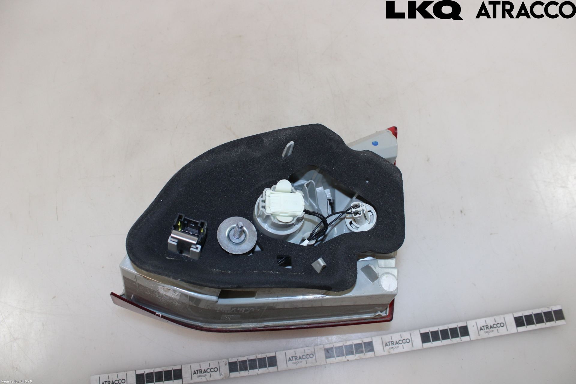 Peugeot 308 14-21 Baklykt Venstre  På Luke(Indre
