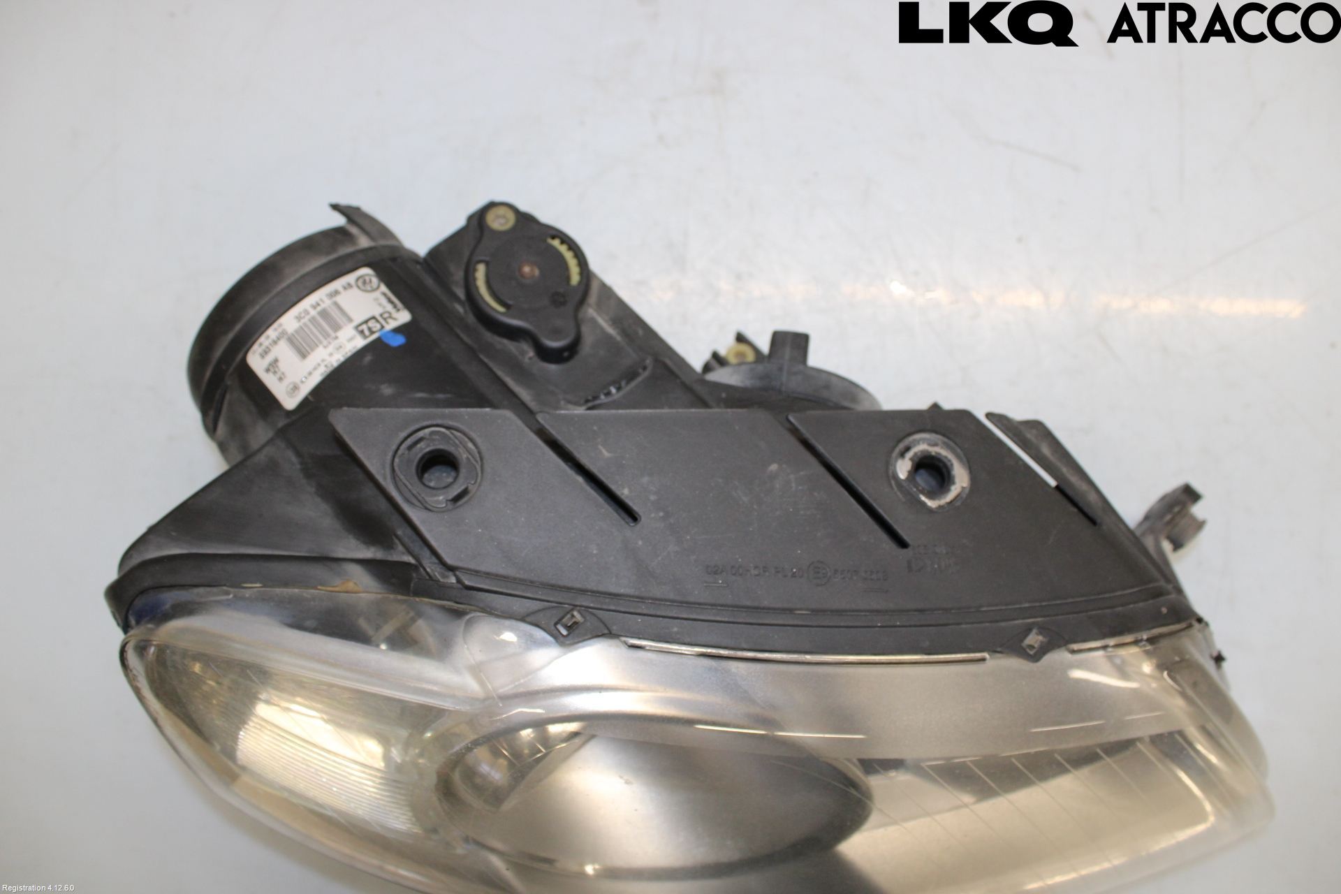Volkswagen VW PASSAT 05-11 Frontlykt Høyre