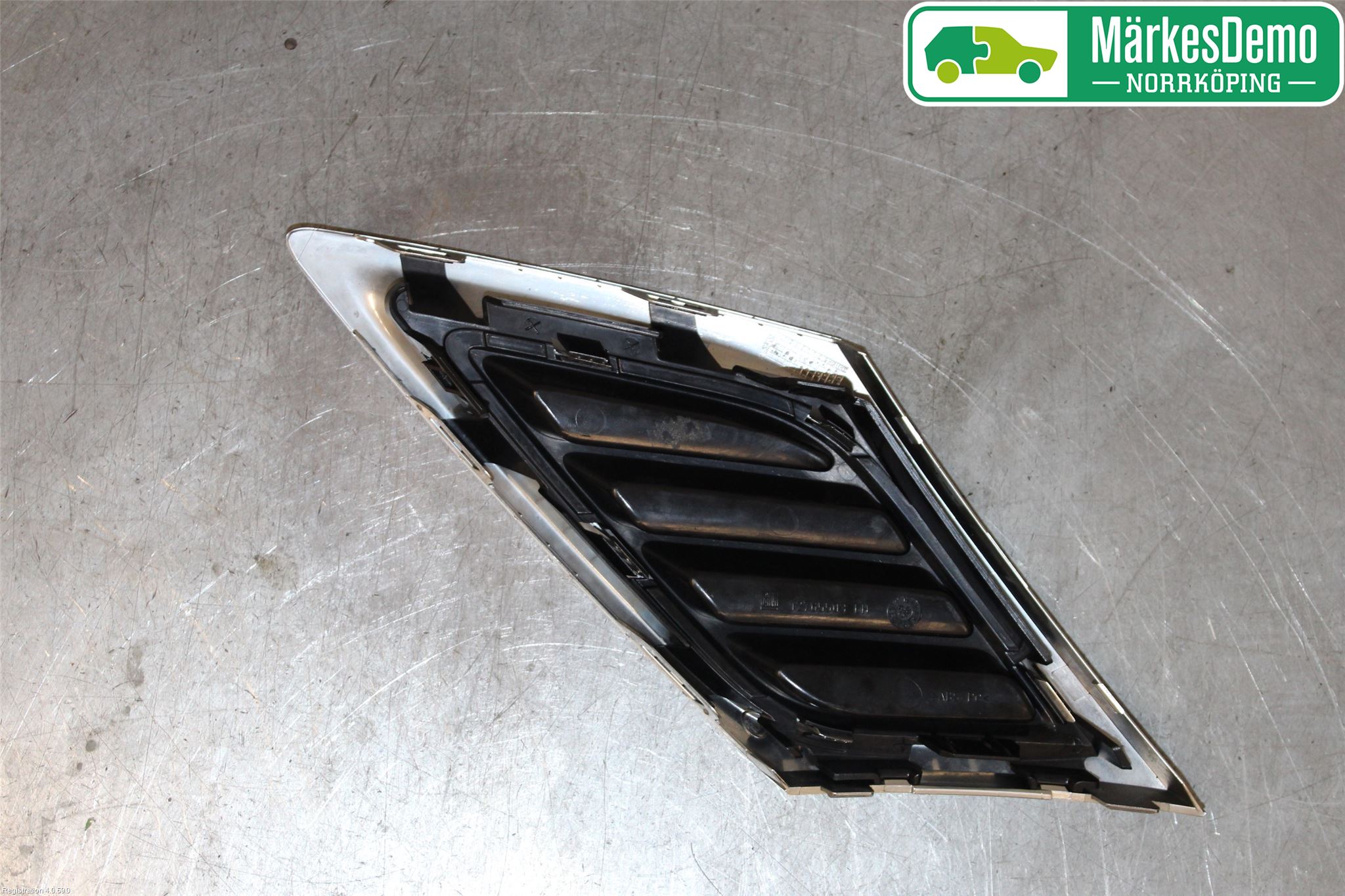 Saab 9-3 VER2/VER3 08-15 Grilldel Venstre
