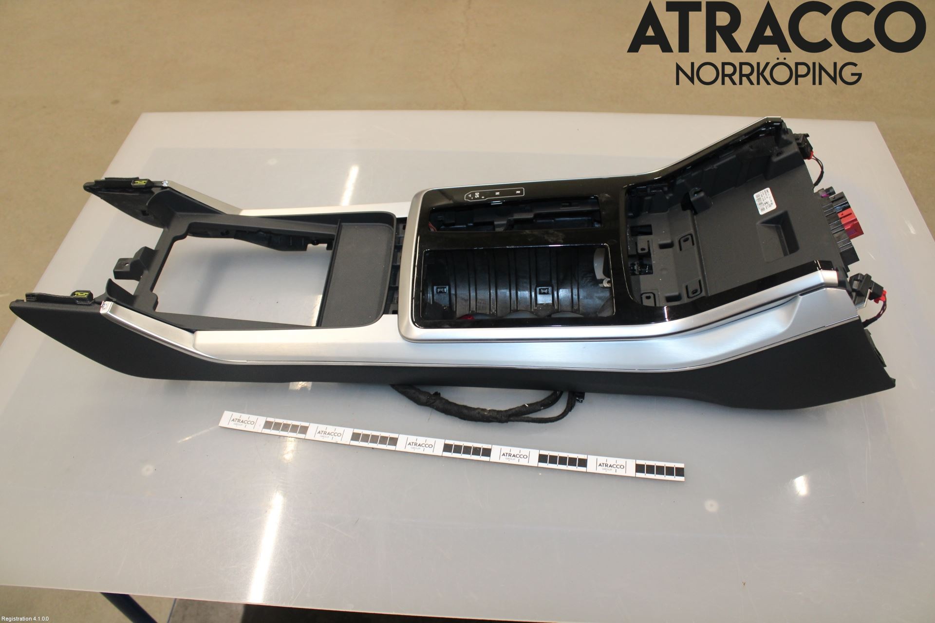 Audi Q7/SQ7 Instrumentkonsoll Midt