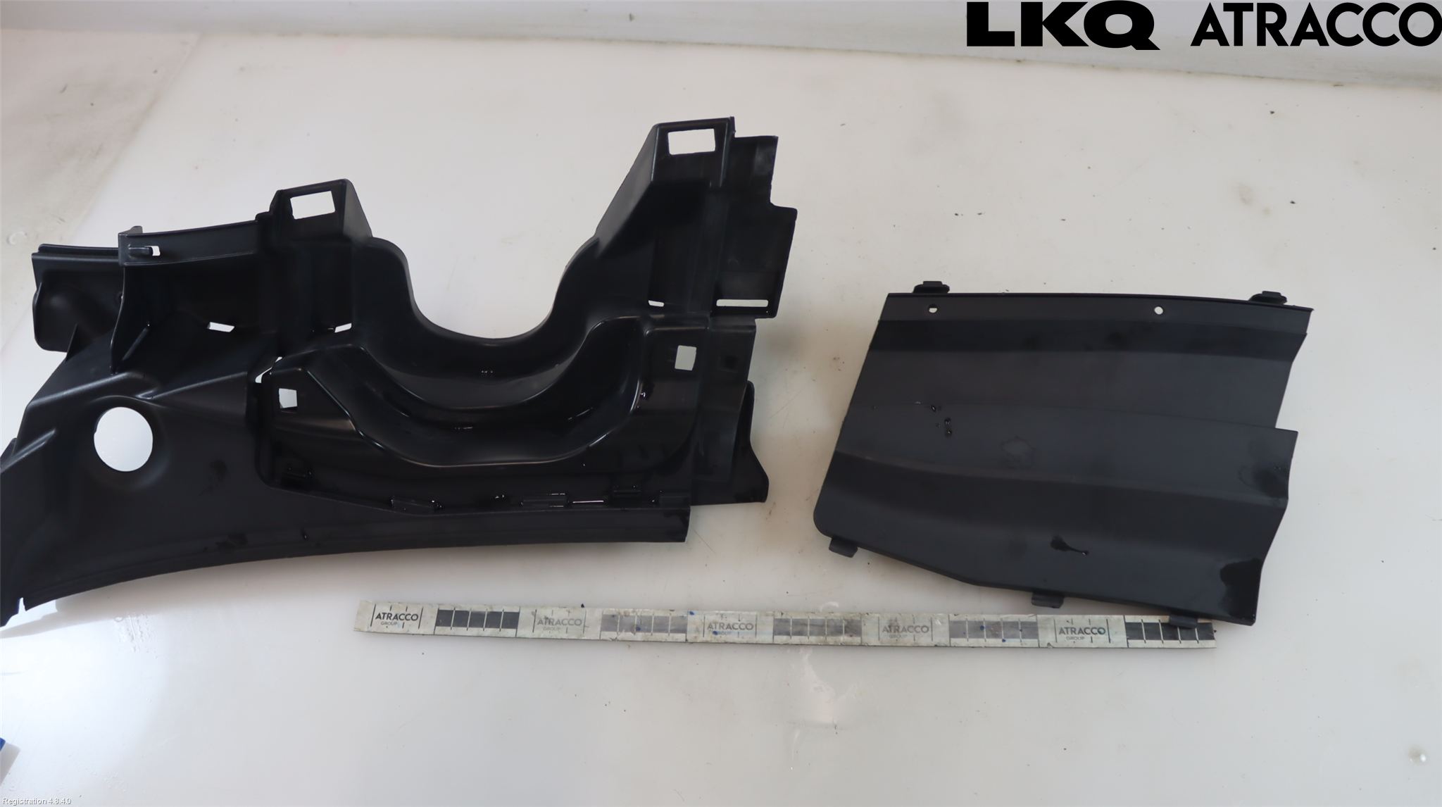 Toyota AURIS 10-12 Visker Deksel-Grill-Under Frr