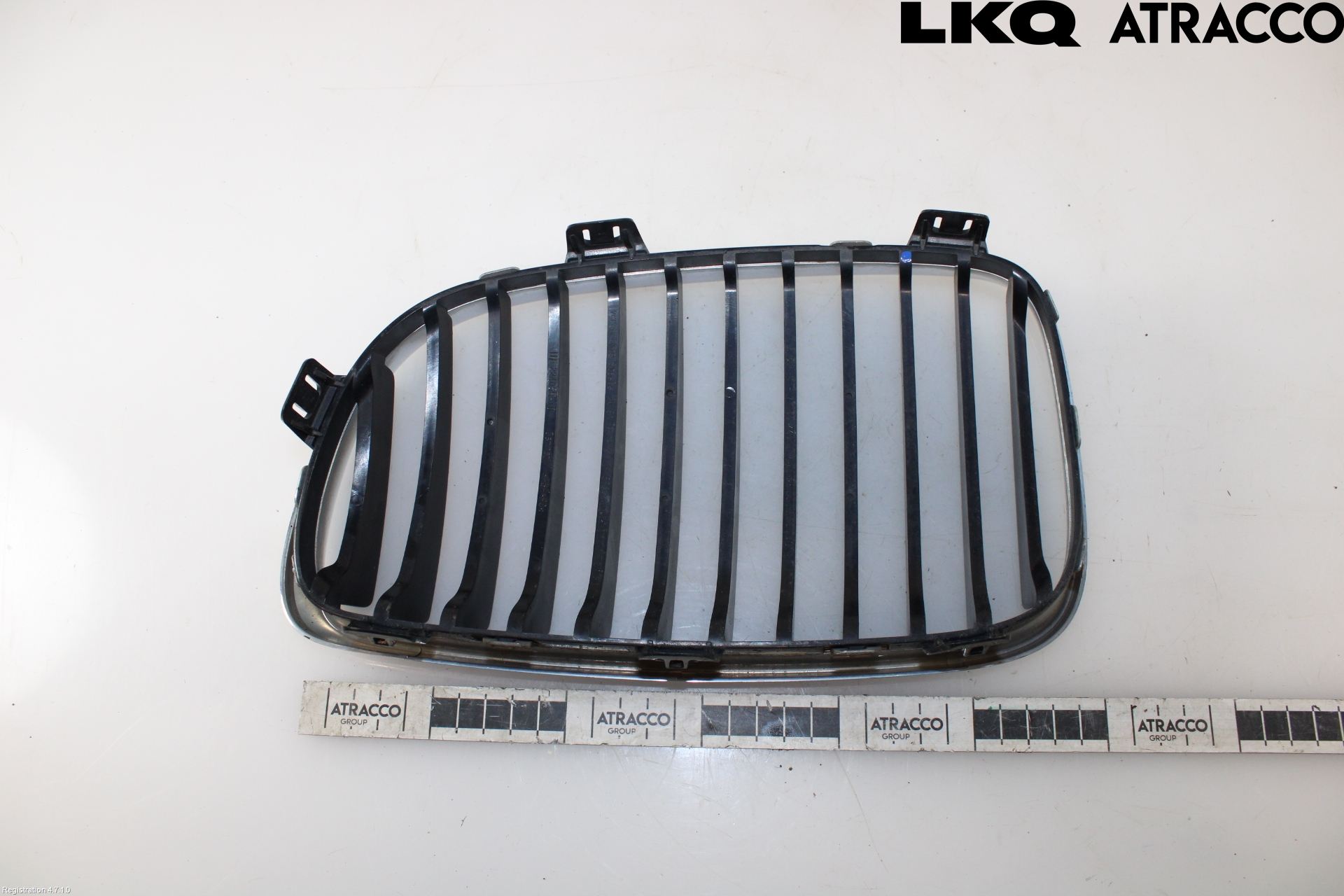 BMW 1 E87/81 5D/3D 03-11 Grilldel Høyre