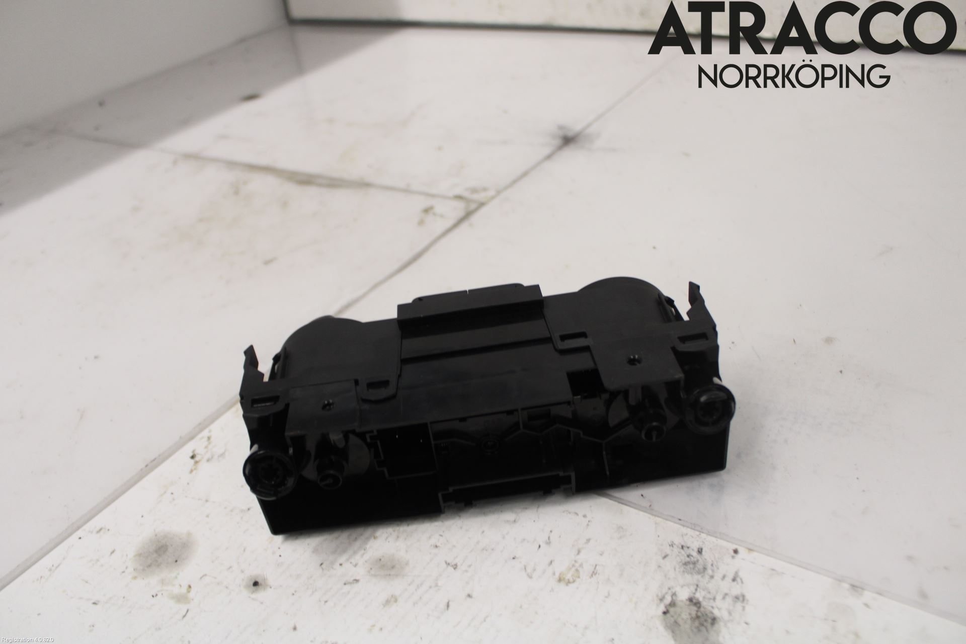 Volkswagen VW POLO 10-17 Varmeapparat Panel(Regulering)