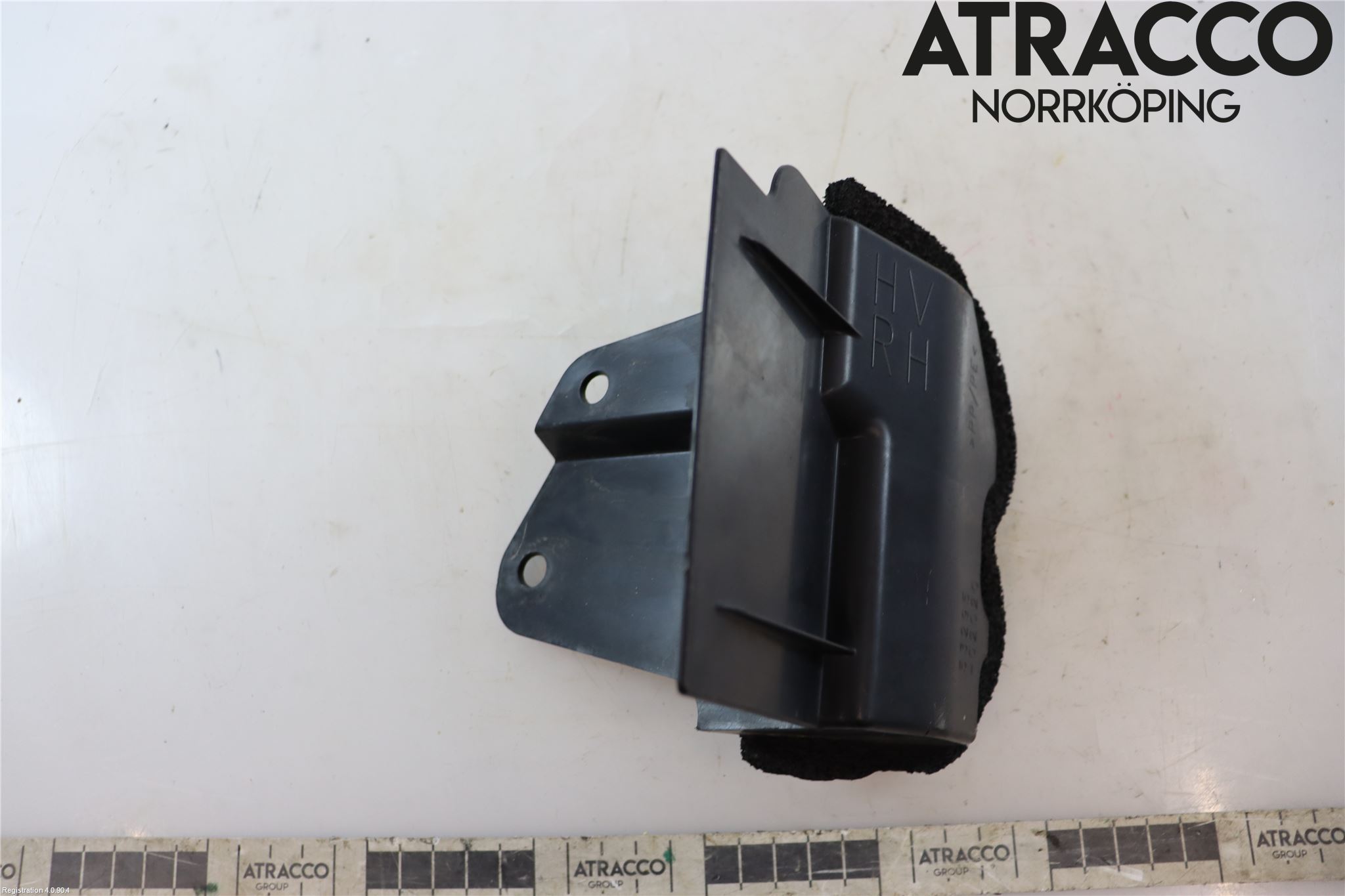 Toyota AURIS 13-19 Luftstyring Front