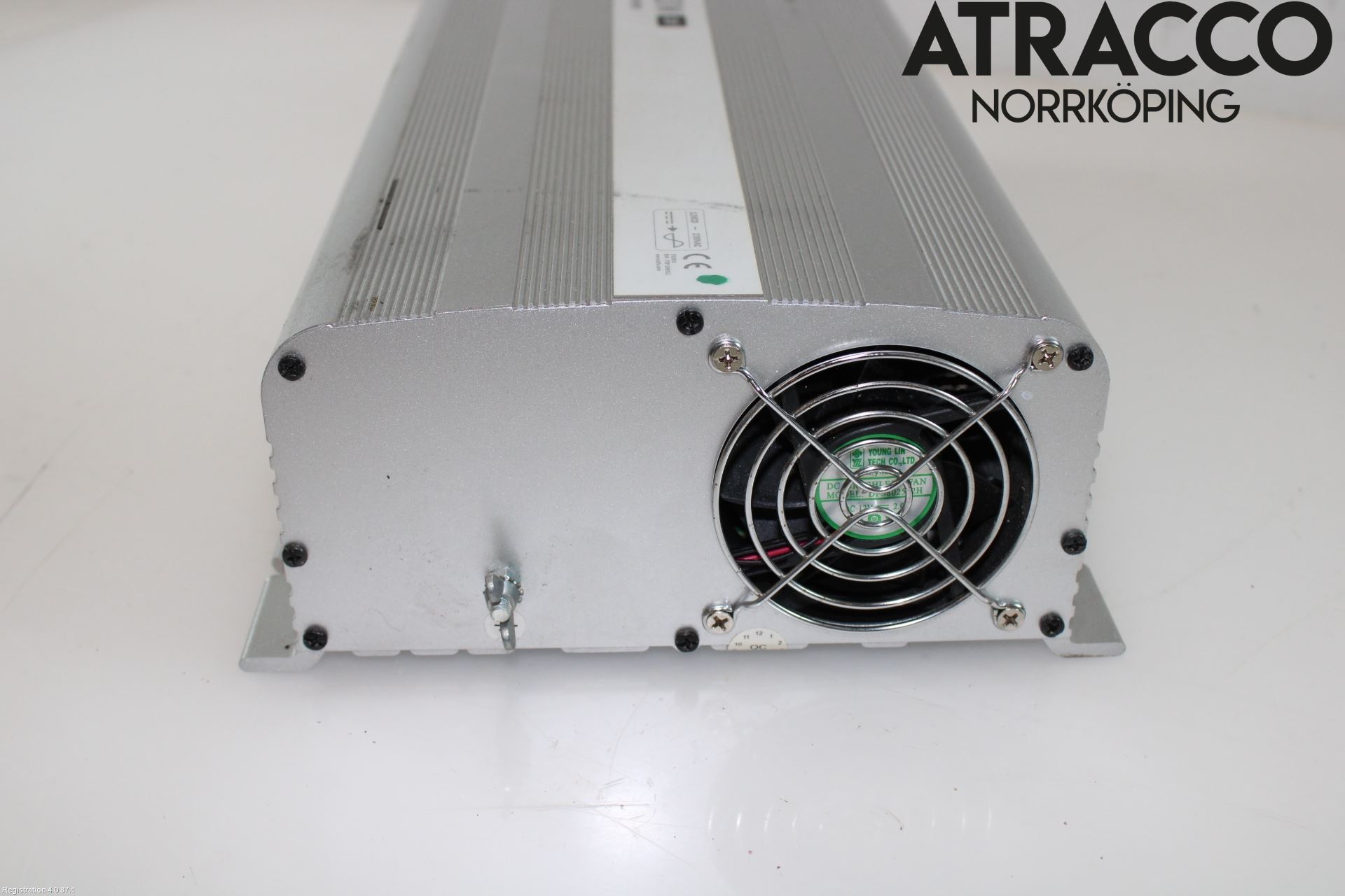 Volkswagen VW CRAFTER II / E-CRAFTER 17- Inverter 12-)220V