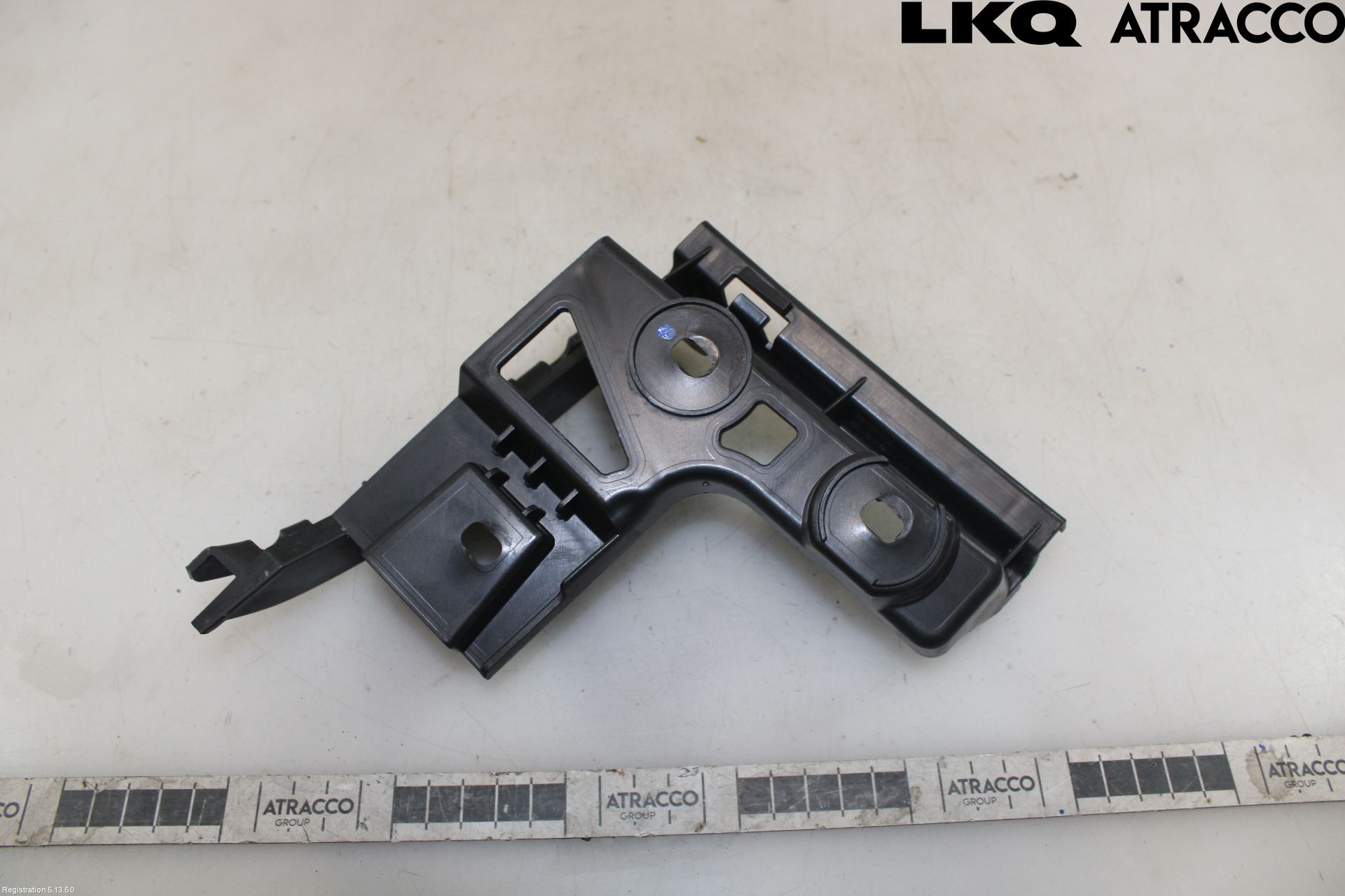 Volkswagen VW TOURAN 10-15 Støtfangerfeste Bak Høyre