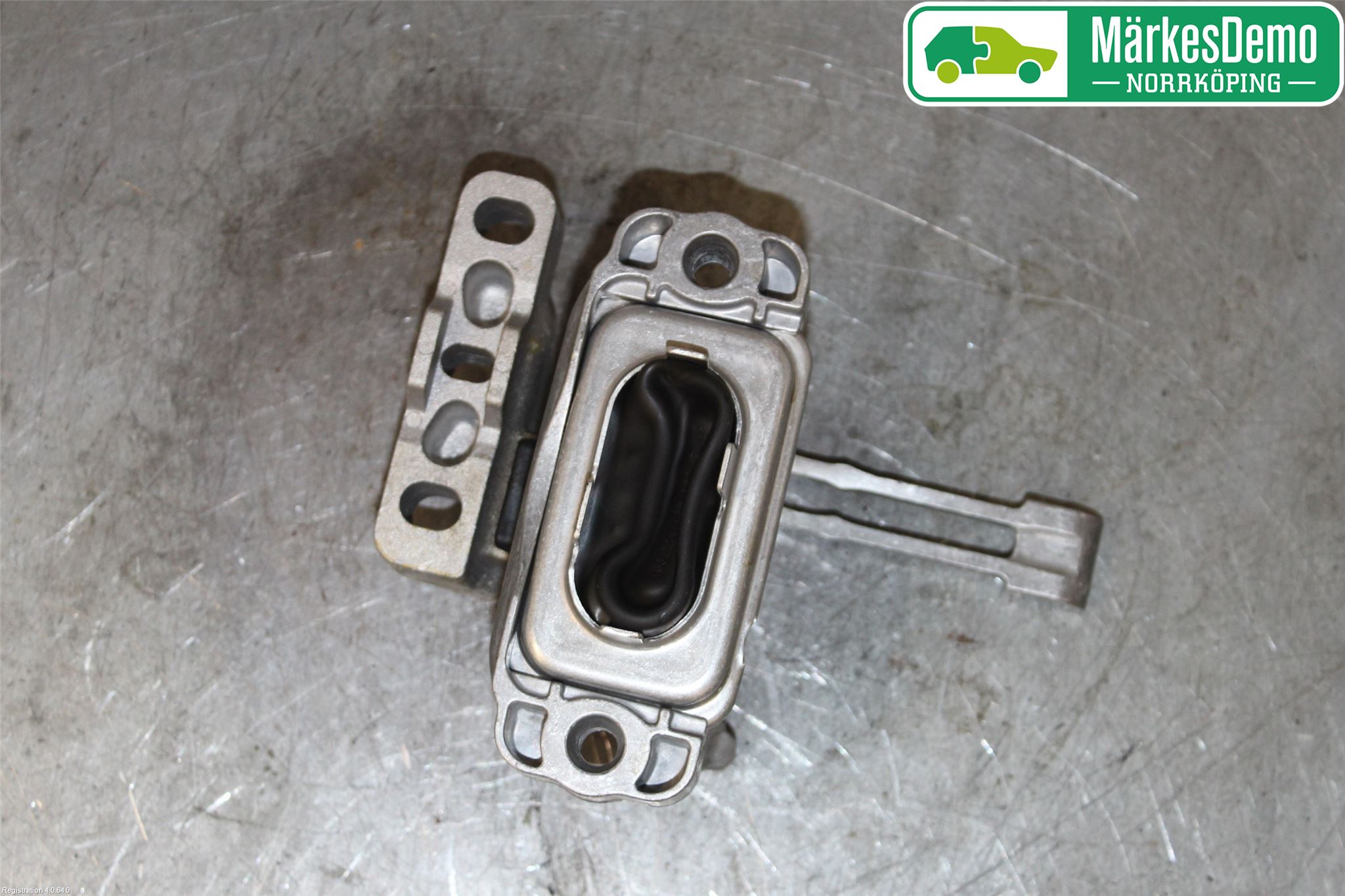 Skoda OCTAVIA (5E) 13-20 Motor Feste Gummi