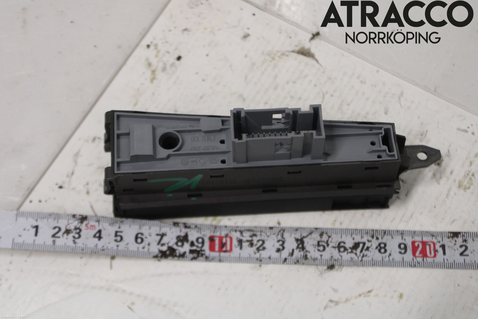 Volkswagen VW PASSAT 11-14 Bryter Parkeringsbrems