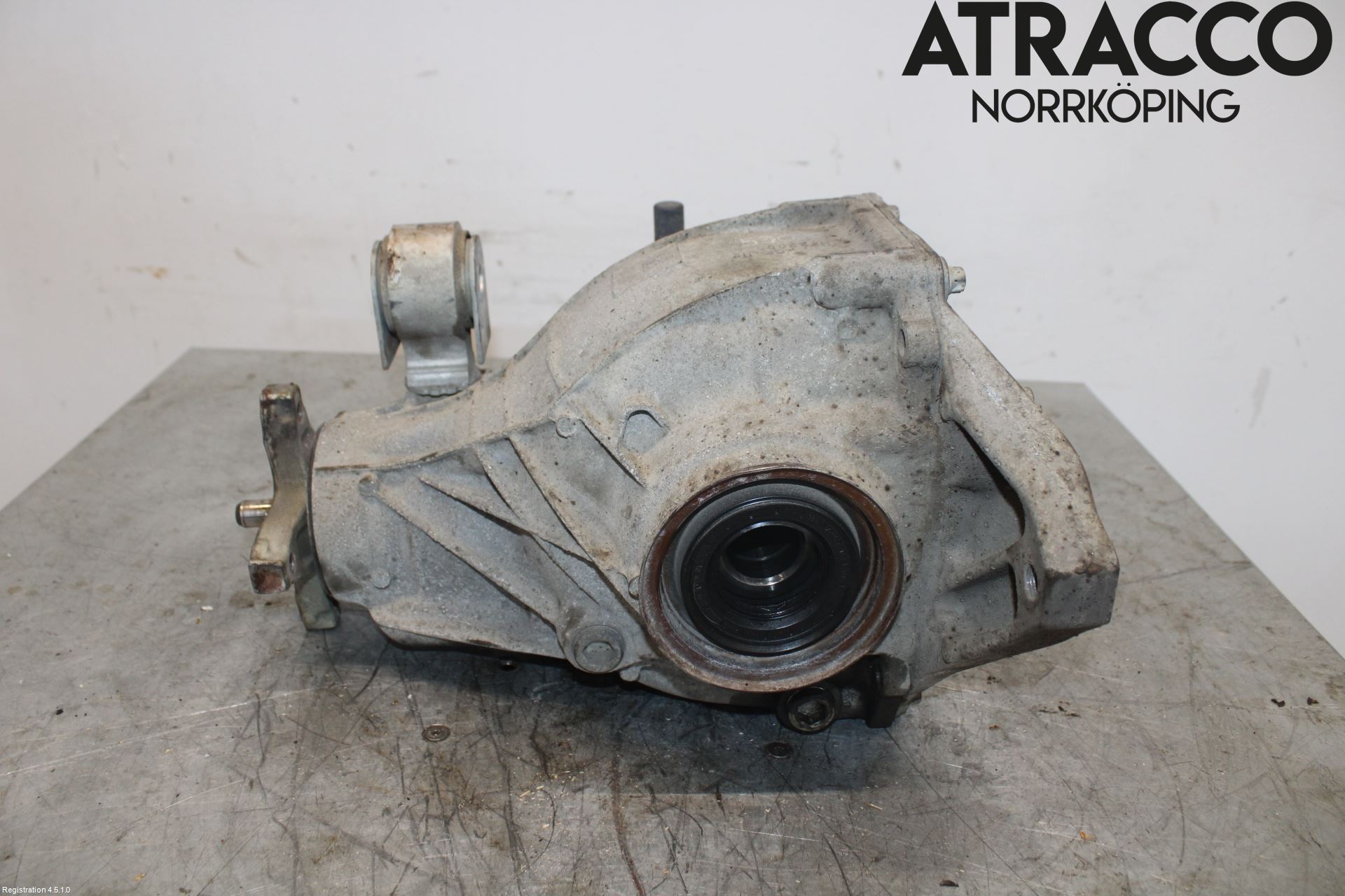 Mercedes-Benz MB E-KLASS (W213) 16-23 Bakaksel Kardang Bak -Diff