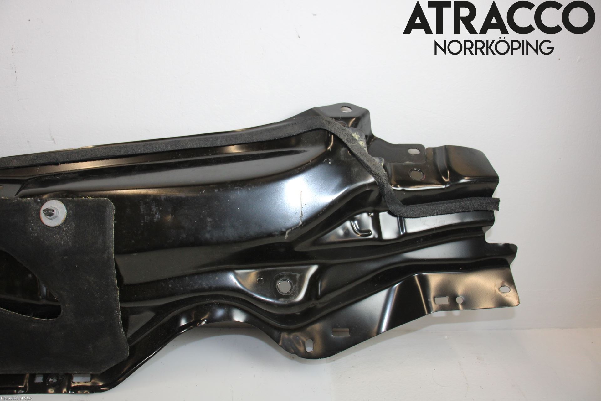 Toyota AURIS 13-19 Visker Deksel-Grill-Under Frr