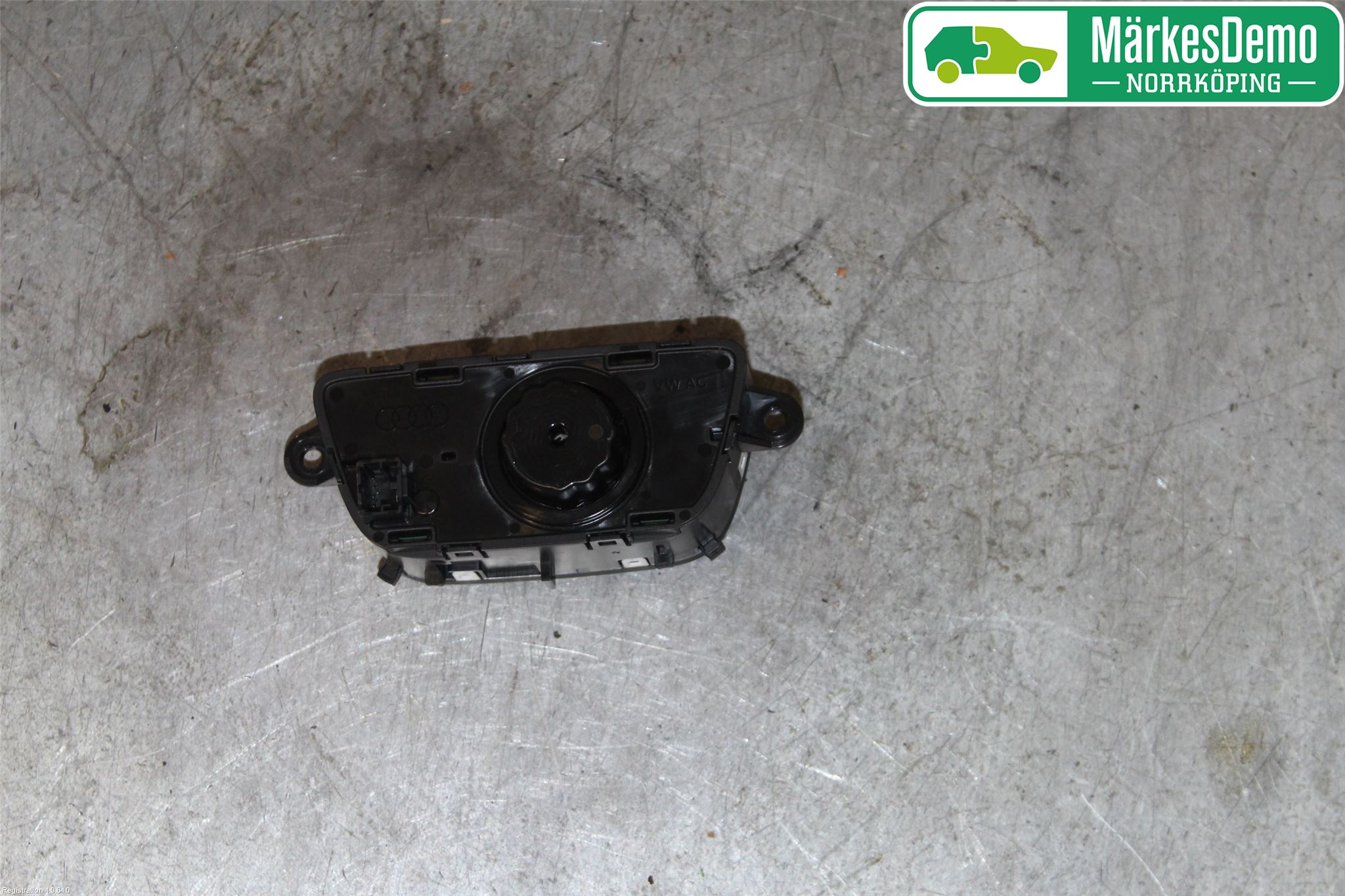 Audi A4/S4 B9 16-19 Bryter Hovedlys