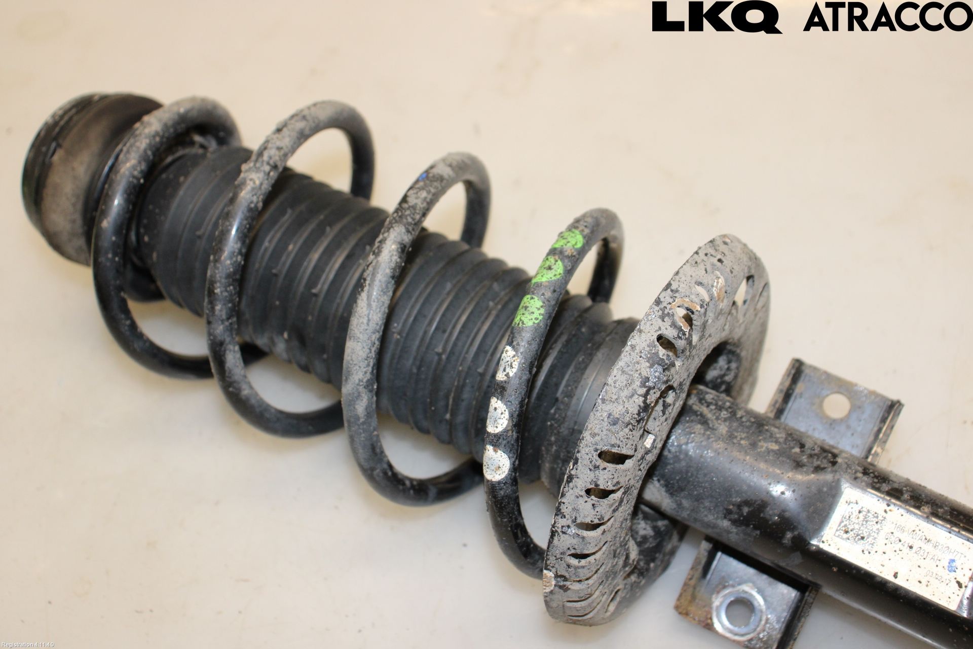 Volkswagen VW POLO 10-17 Fjærbein Foran Venstre