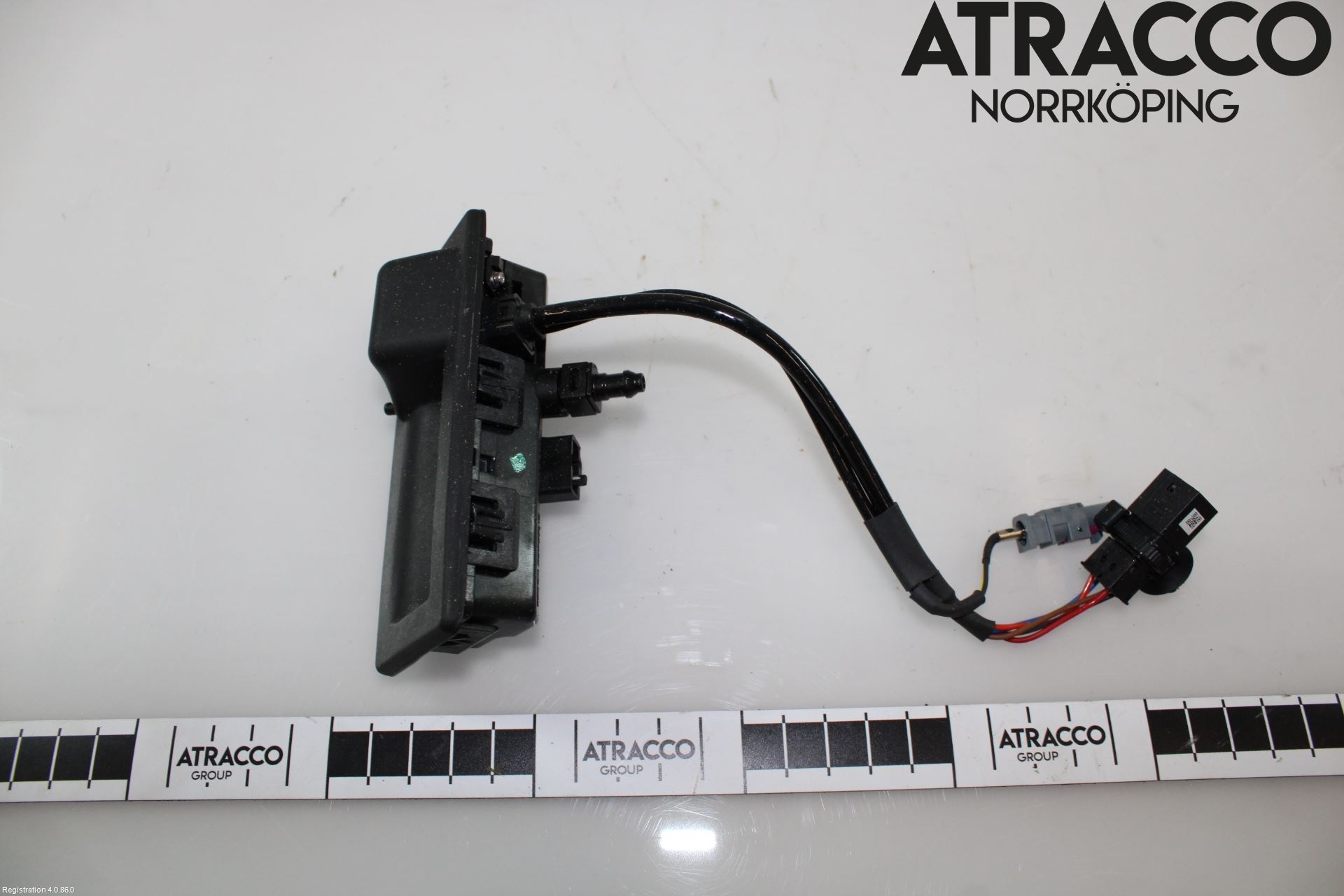 Volkswagen VW TIGUAN 16-24 Bakluke Handtak Ytre