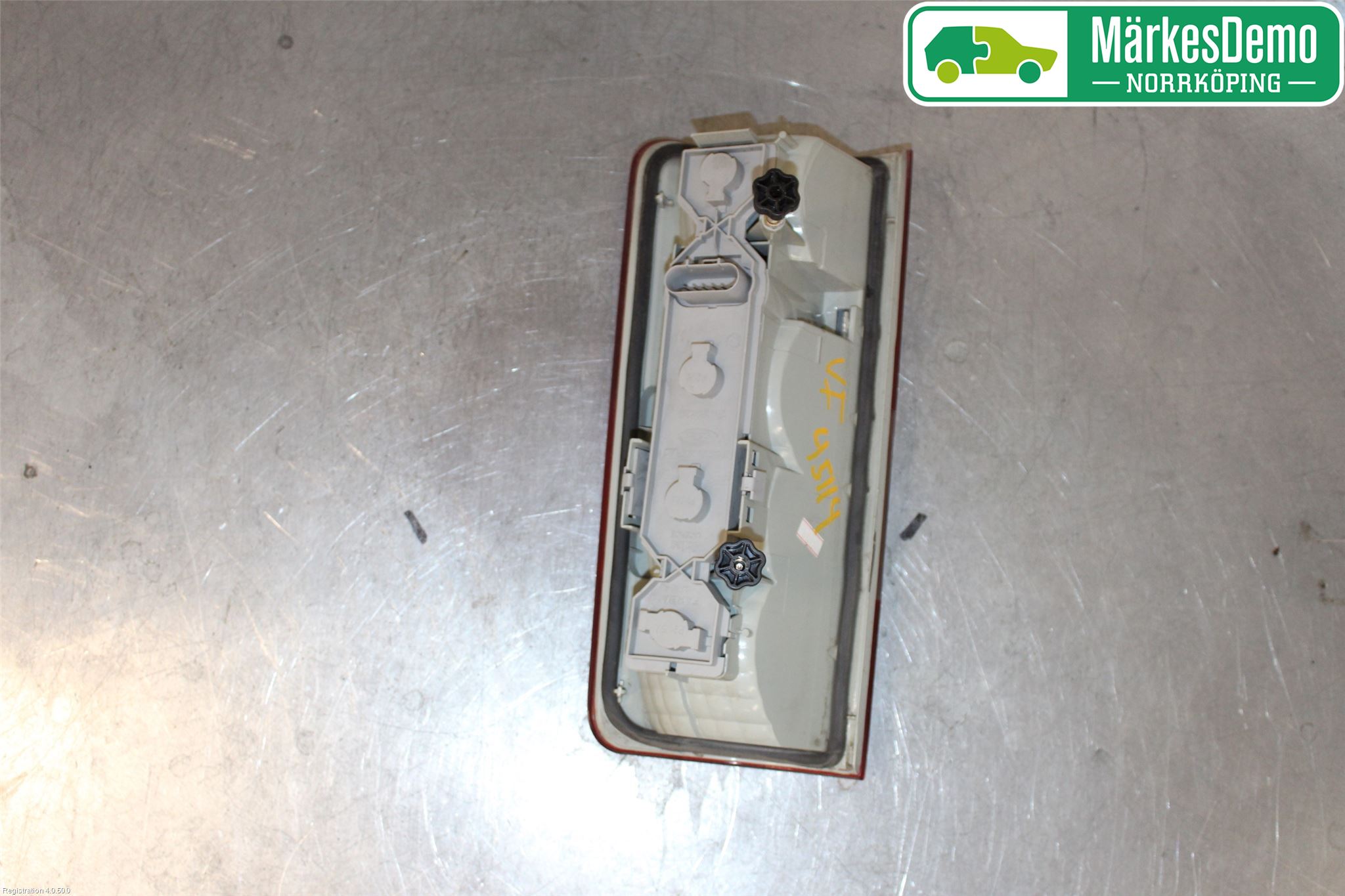 Ford TRANSIT CONNECT 03-08 Baklykt Venstre