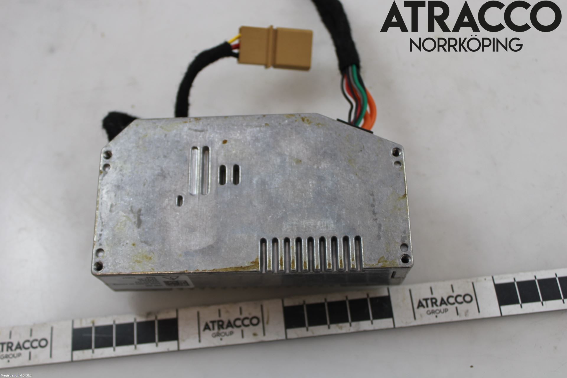 Skoda OCTAVIA (NX) 20- Inverter 12-)220V