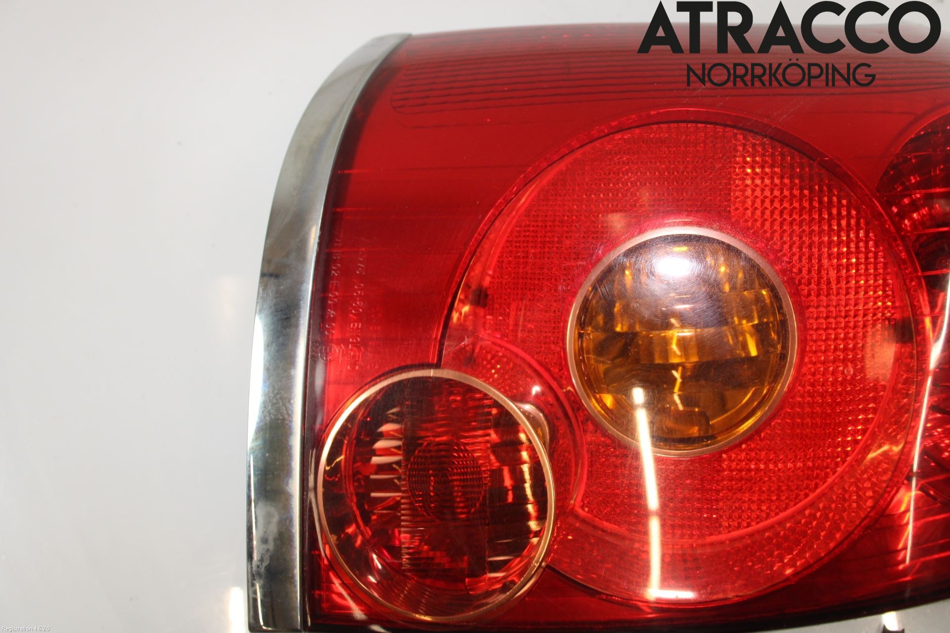Toyota AVENSIS 03-06 Baklykt Venstre