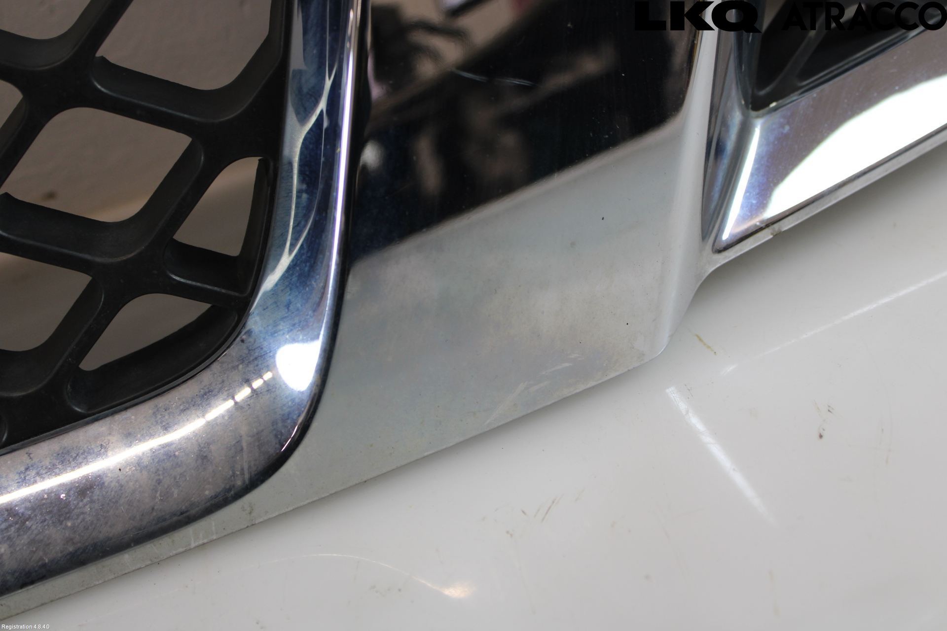 Nissan NAVARA 05-16 Grill Komplett