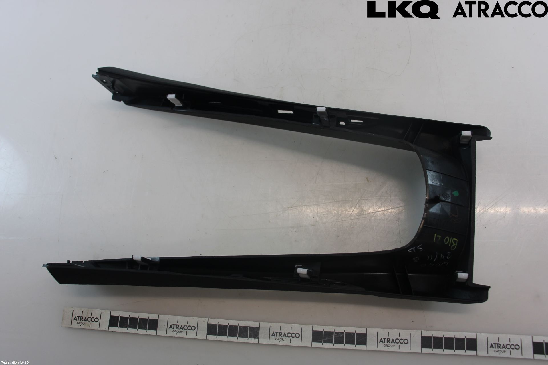 Toyota AVENSIS 16-18 Instrumentkonsoll Midt