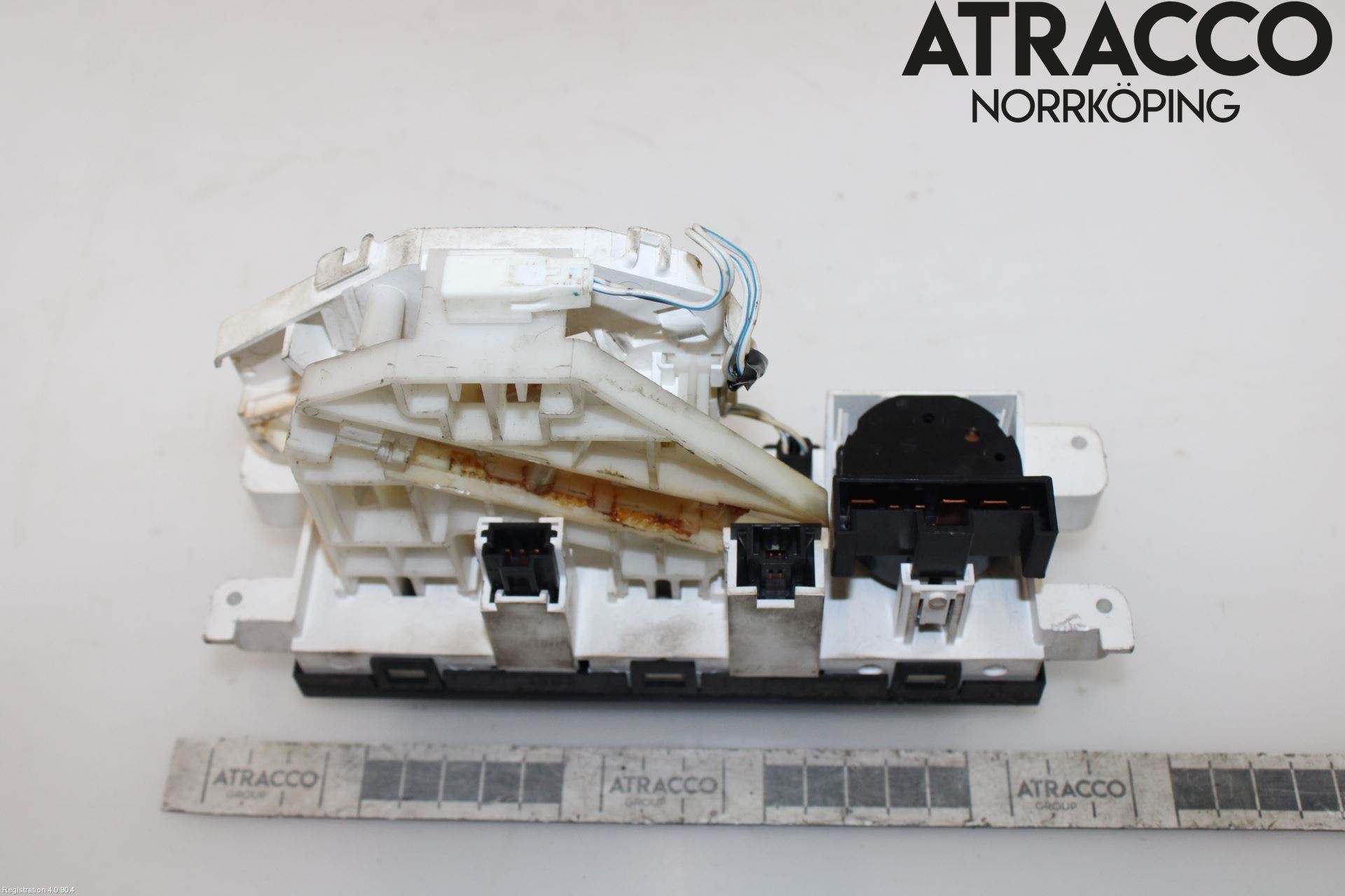Nissan ALMERA    96-00 Varmeapparat Panel(Regulering)
