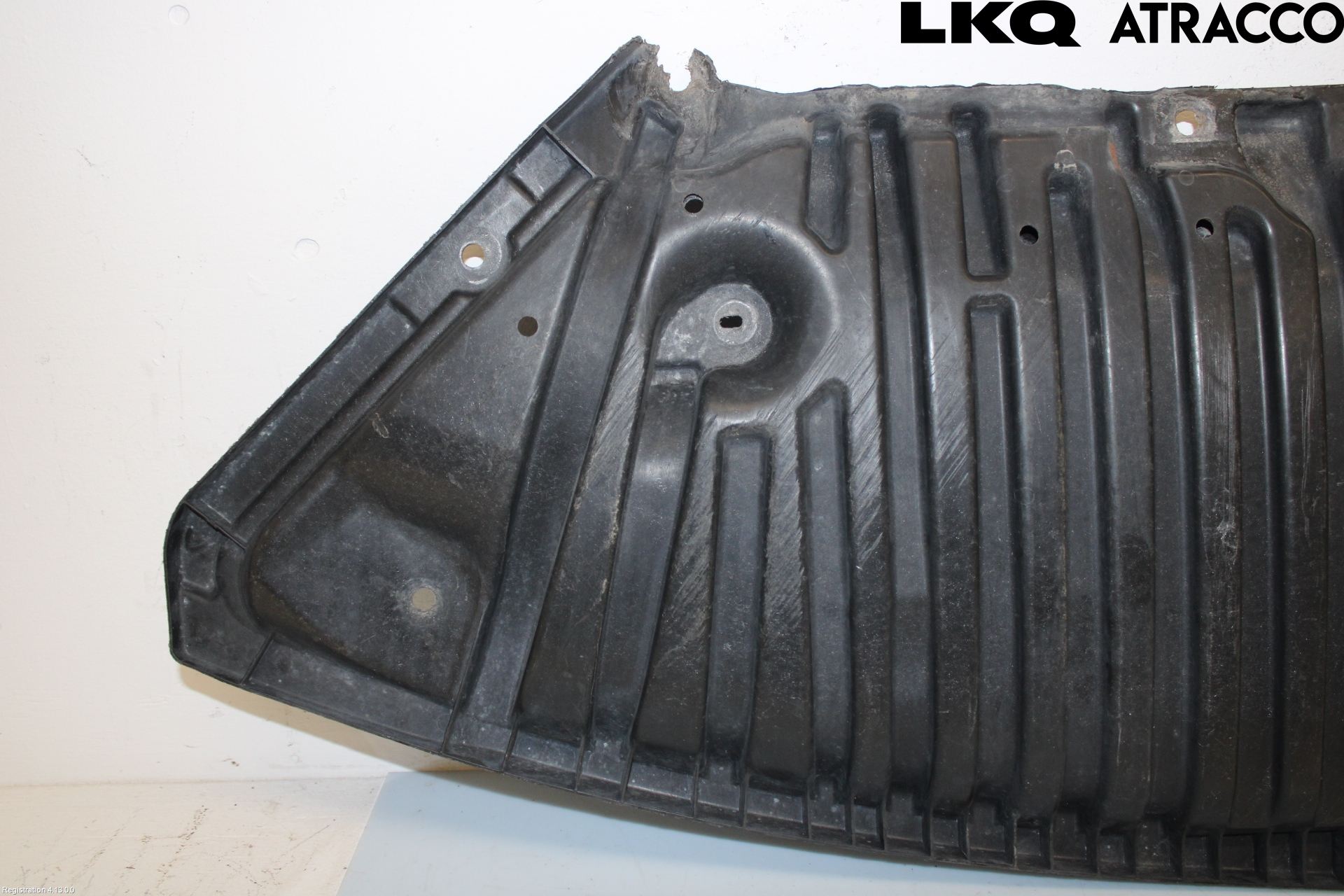 Mercedes-Benz MB E-KLASS (W212) 09-16 Bunnplate U Motor-Gear-Dørk