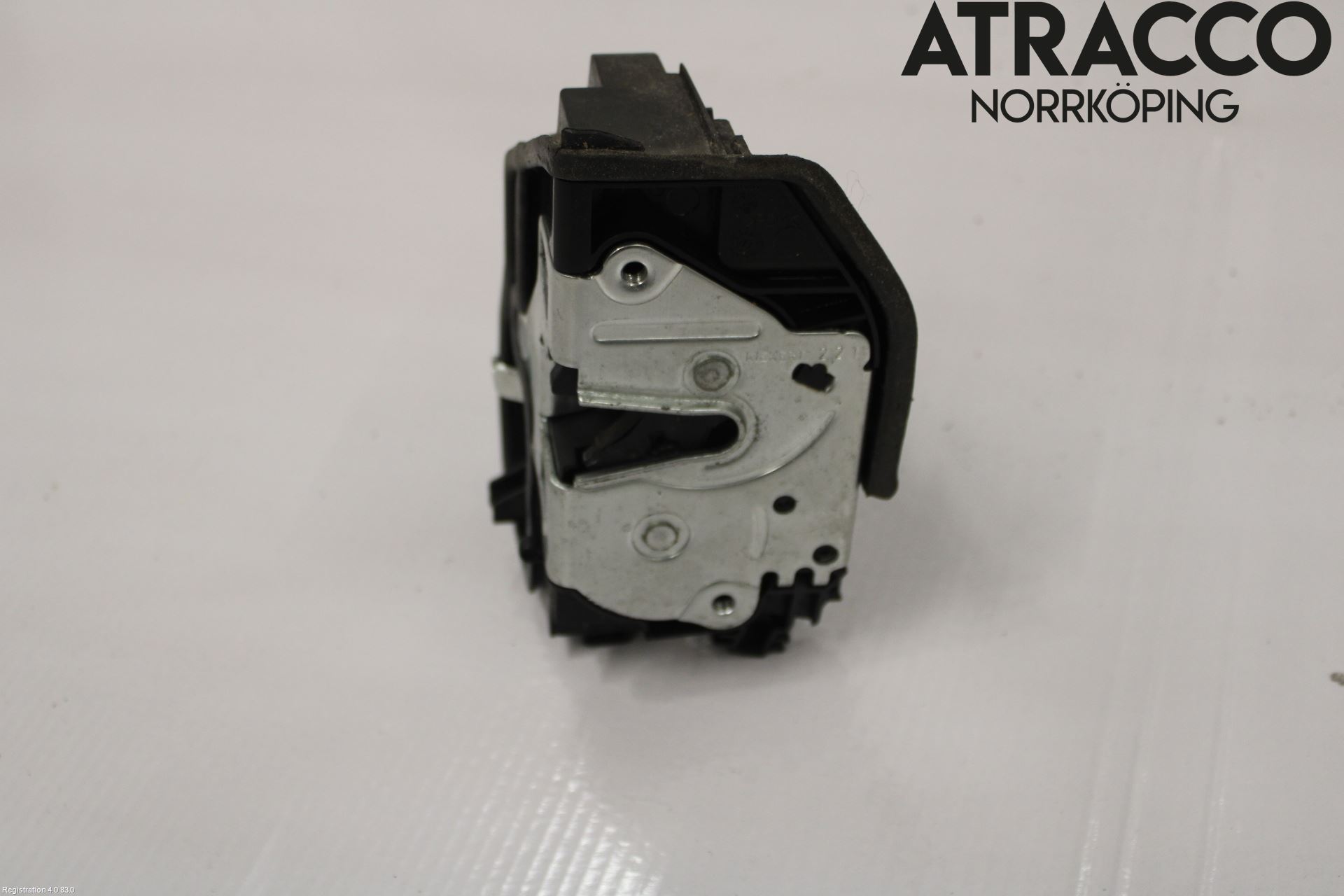 BMW 5 F10/F11/F18 09-17 Dørlås - Låsekasse