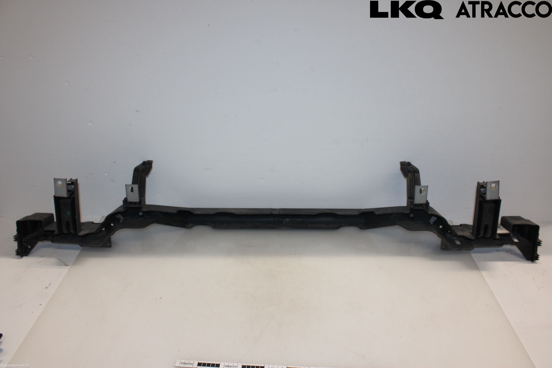 Jaguar XJ X350        03-09 Frontplate Nedre