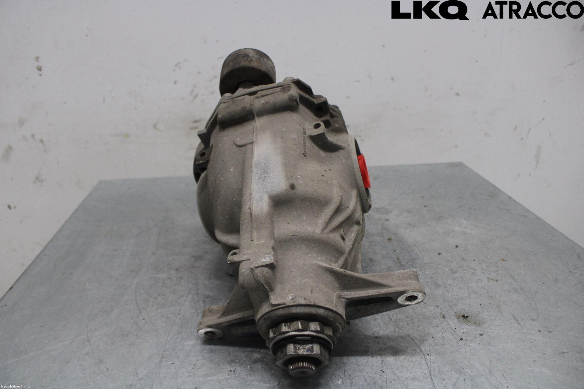 BMW 5 F10/F11/F18 09-17 Bakaksel Kardang Bak -Diff