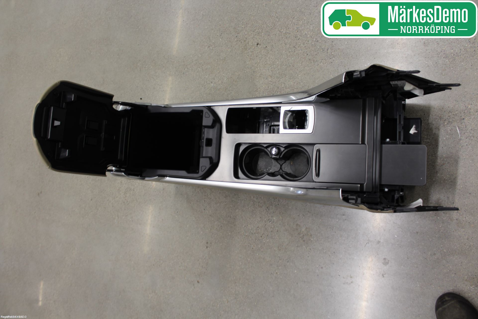 Landrover RANGE ROVER SPORT (L494) 14-22 Innr Konsoll-Lomme